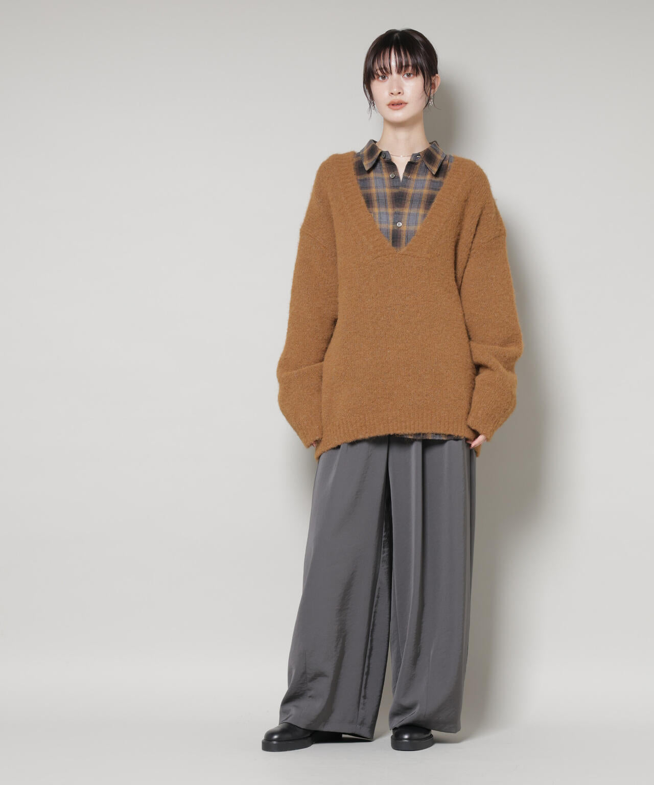 深Vネックオーバーニットプルオーバー 6735222351