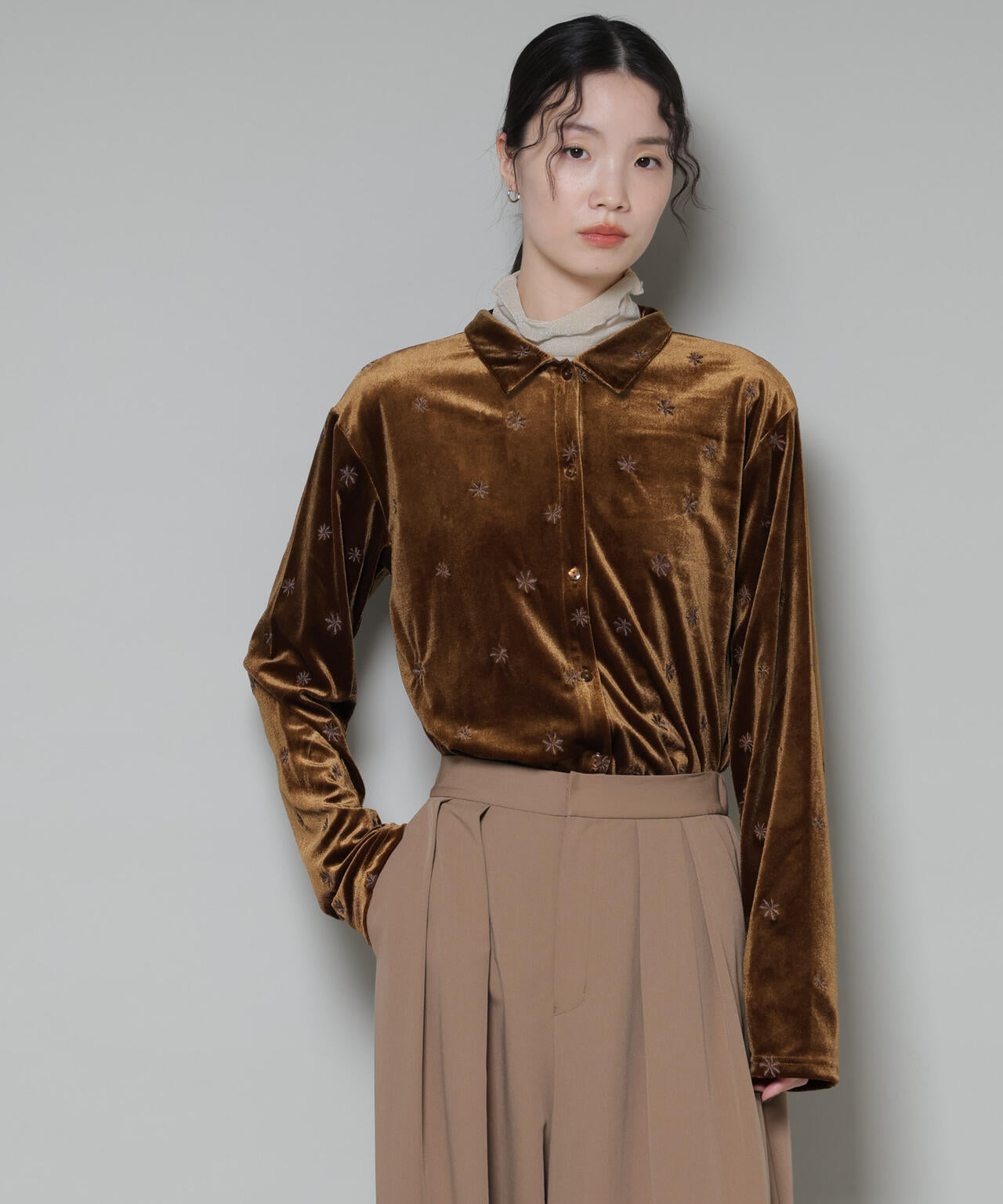 刺繍 ベロア カットシャツ ( セットアップ 可 )