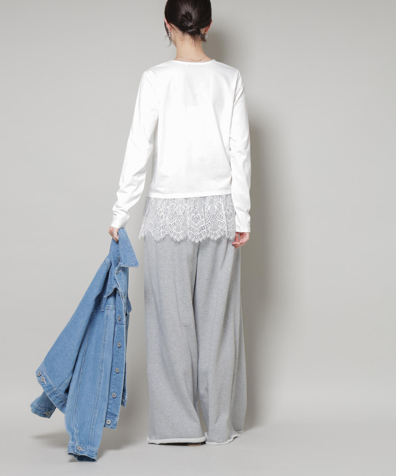 裾レースドッキングロングTシャツ 6735223319