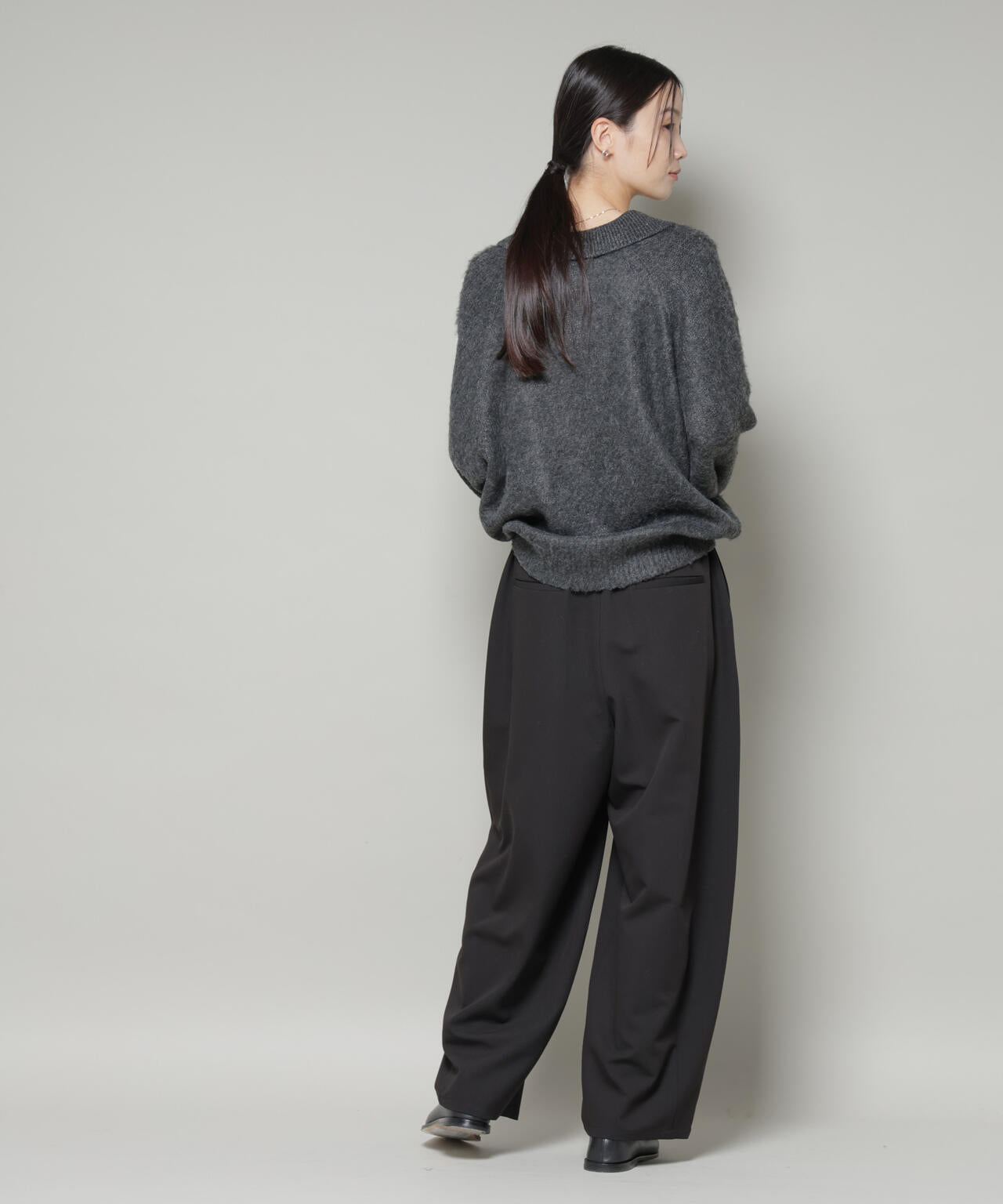 インタック コクーン パンツ