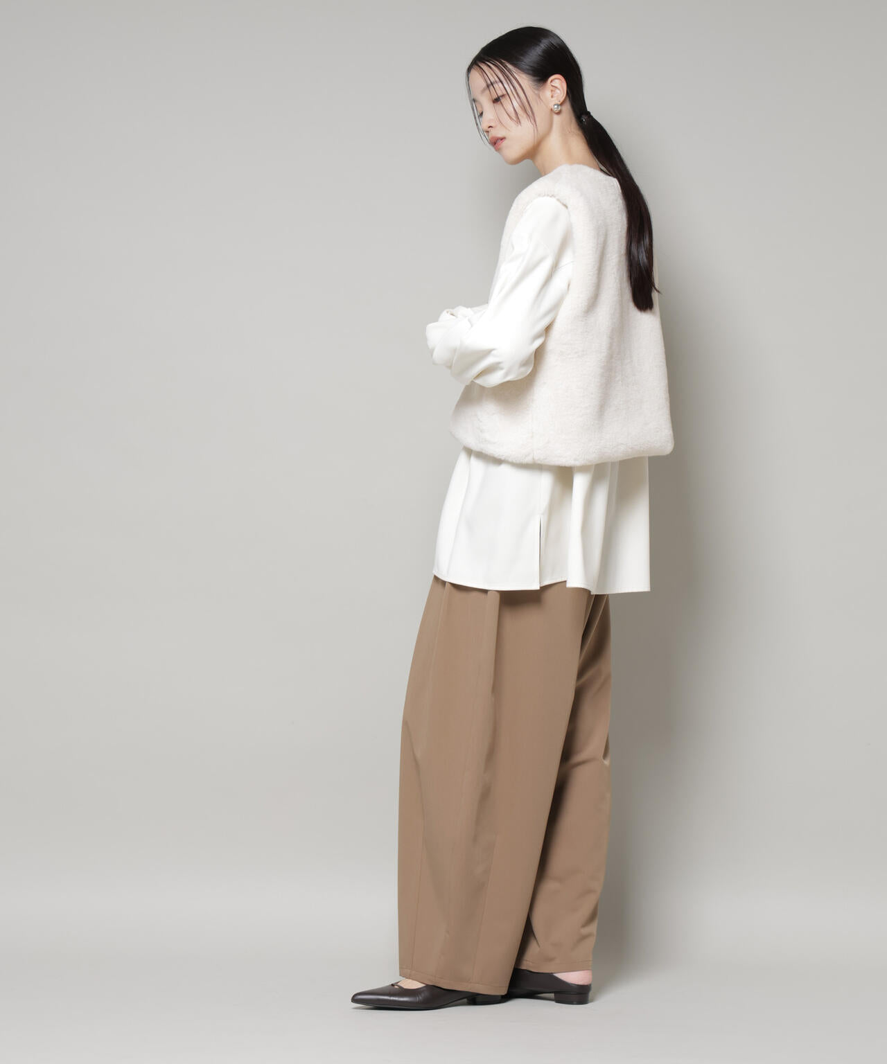 インタック コクーン パンツ