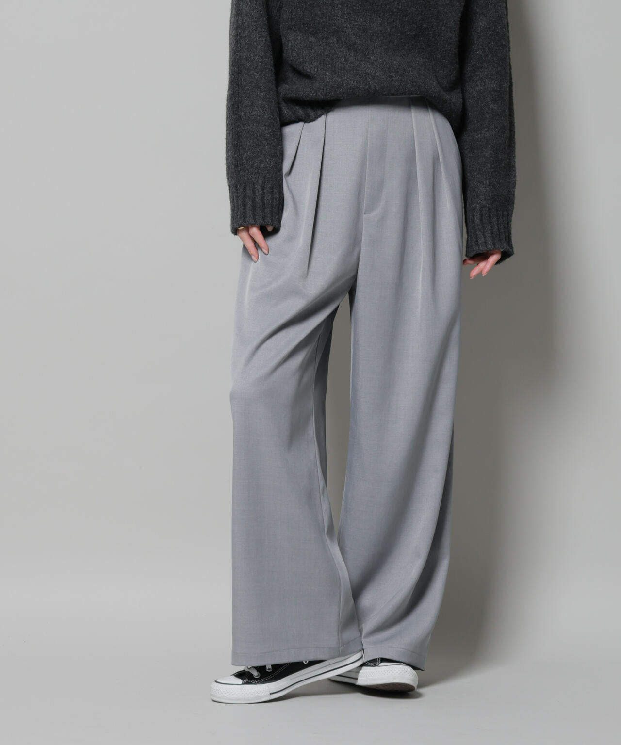 ベルベッド サイドライン パンツ