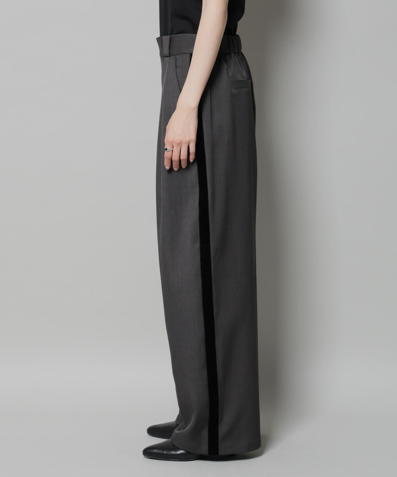 ベルベッドサイドラインパンツ 6735227318