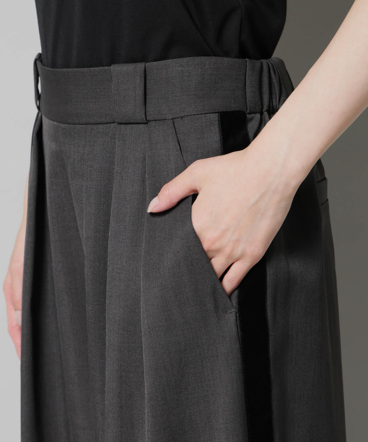 ベルベッドサイドラインパンツ 6735227318