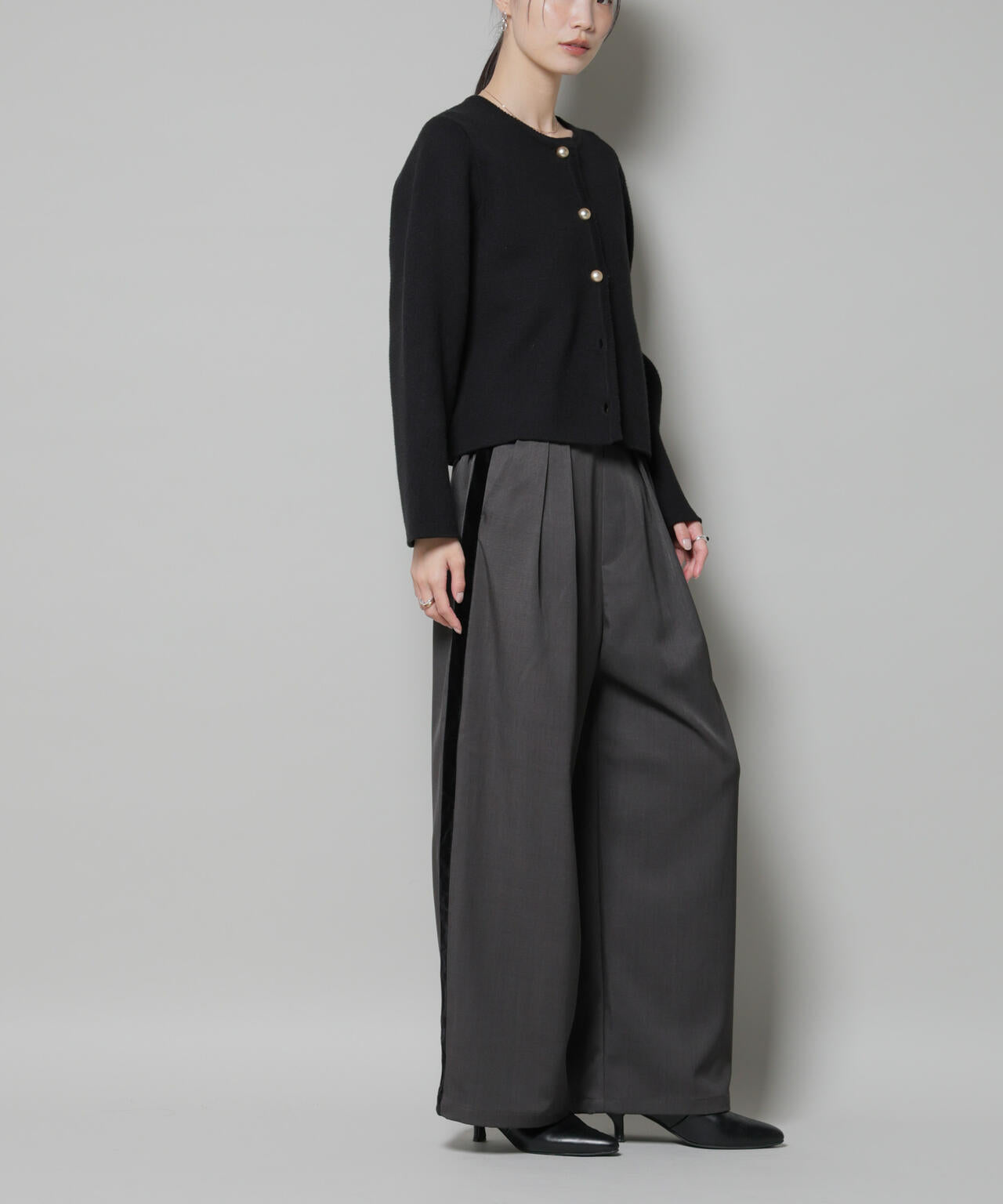 ベルベッドサイドラインパンツ