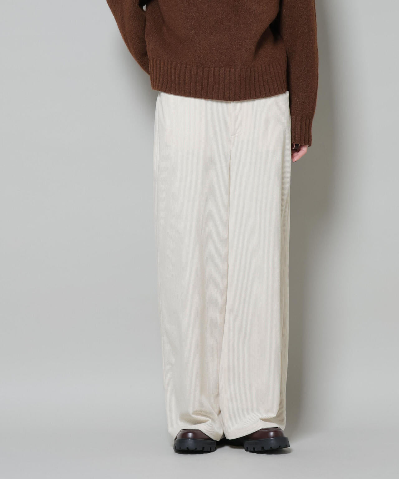 ソフトコーデュロイストレートパンツ 6735227319