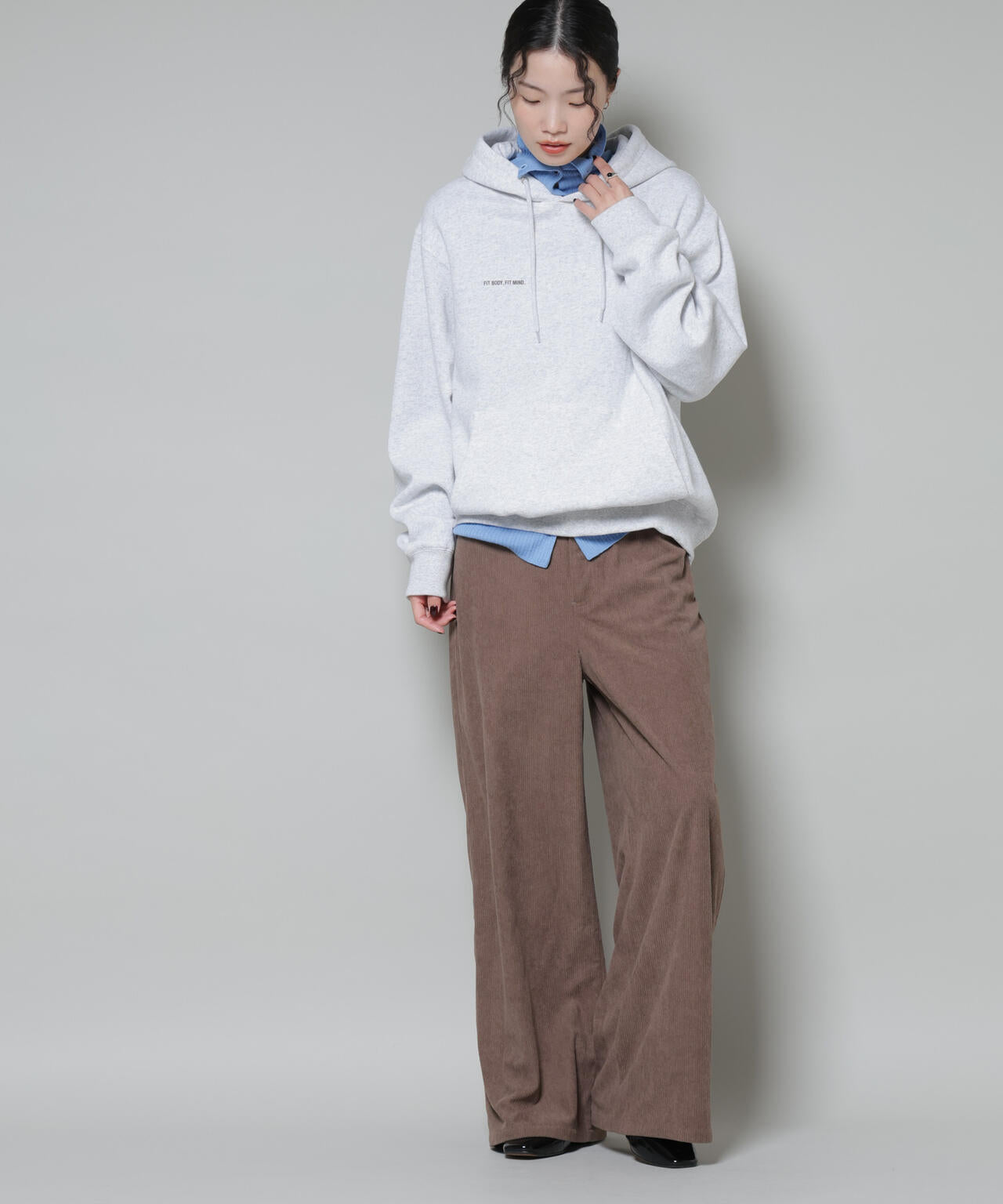 ソフト コーデュロイ ストレートパンツ