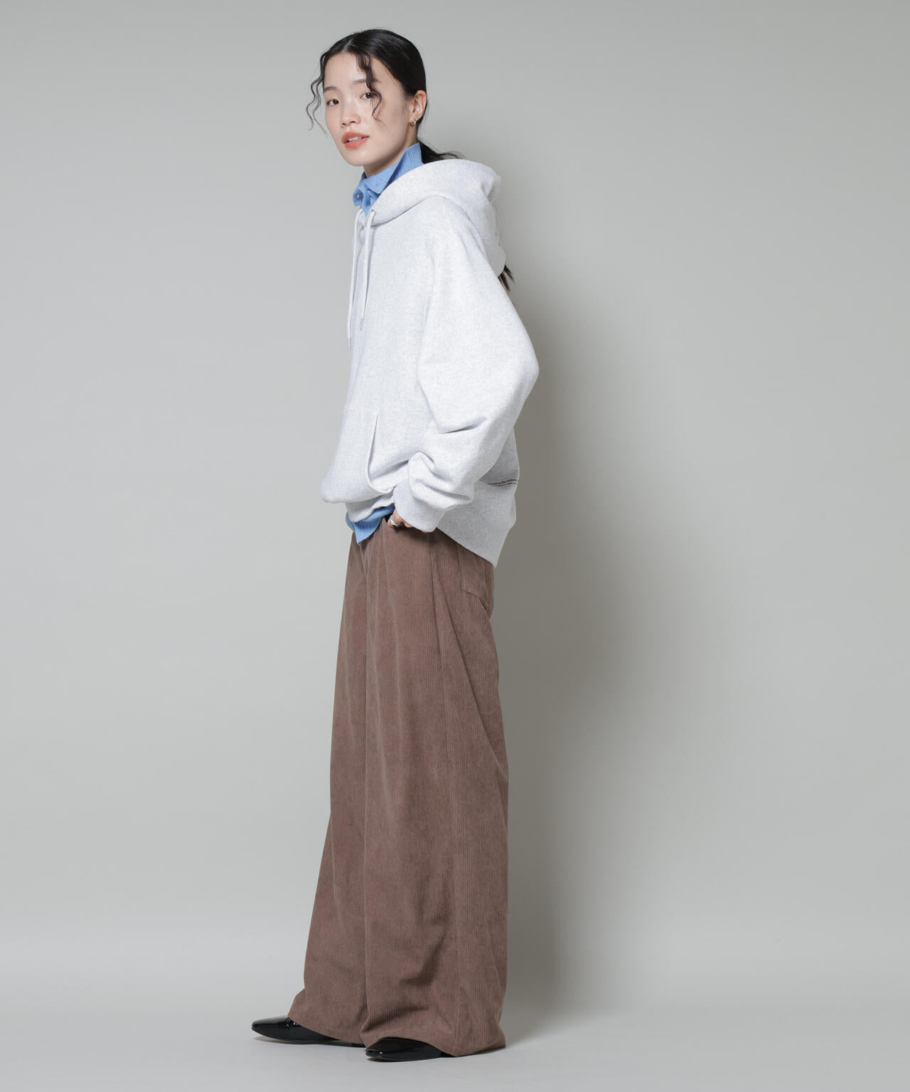ソフト コーデュロイ ストレートパンツ