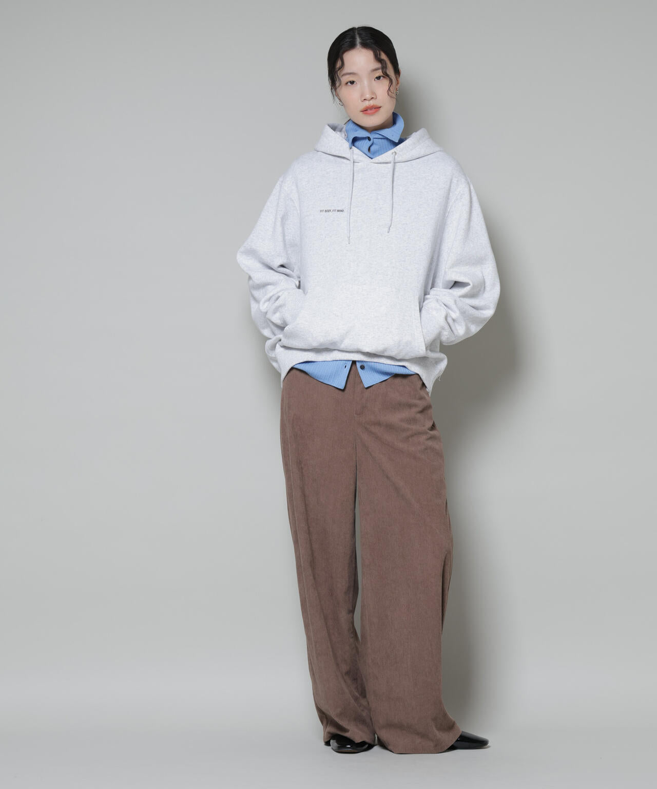 ソフト コーデュロイ ストレートパンツ