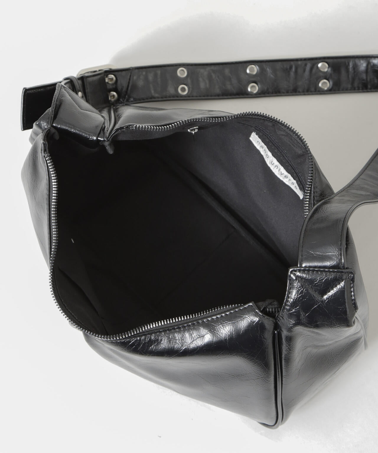 ベルト ディテール ラウンド ショルダーバッグ