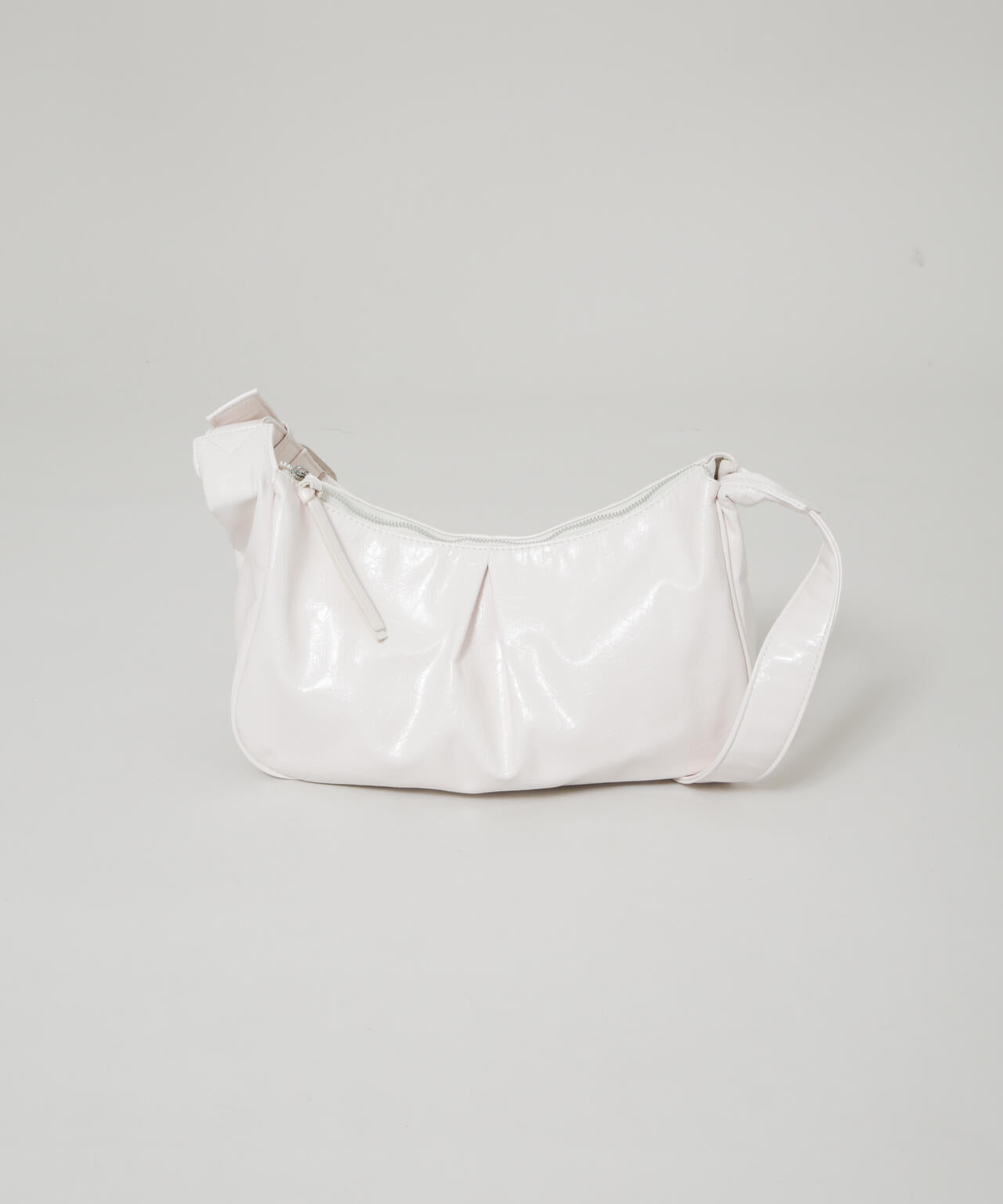 ベルトディテールラウンドショルダーバッグ 6735232301