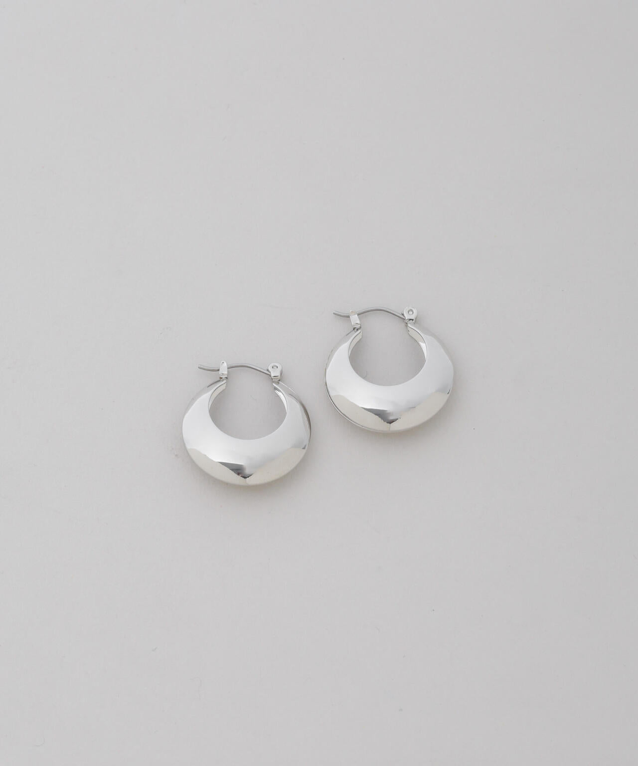ボリュームフープピアス 6735245302