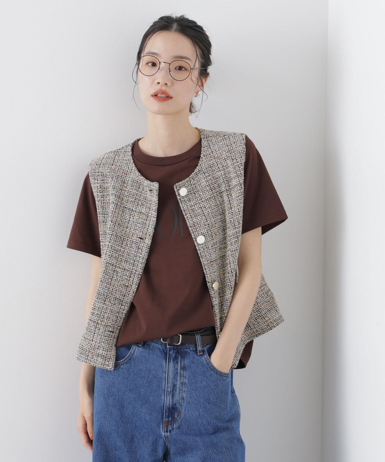 ジャスグリッティー 22AW ジレ ベスト ツイード 金ボタン ノーカラー 黒 Pierrot（ピエロ） ベスト ジレ ノーカラーツイードジレ レディース