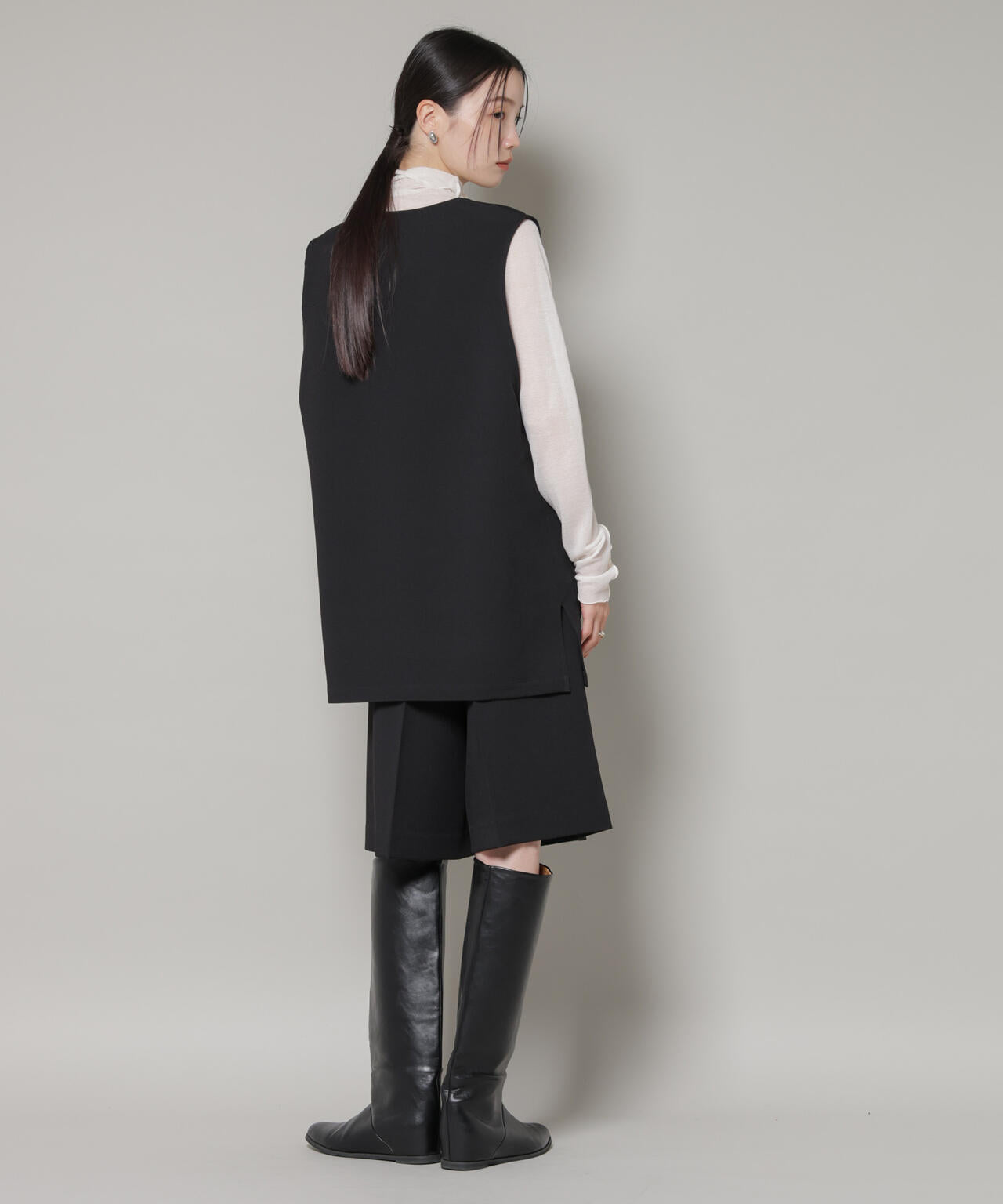 Vネックベスト×ハーフパンツ セットアップ 6736119301