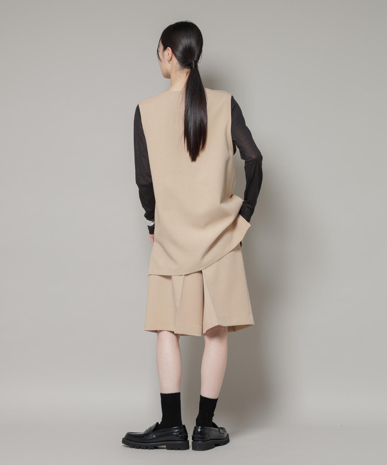 Vネックベスト×ハーフパンツ セットアップ 6736119301