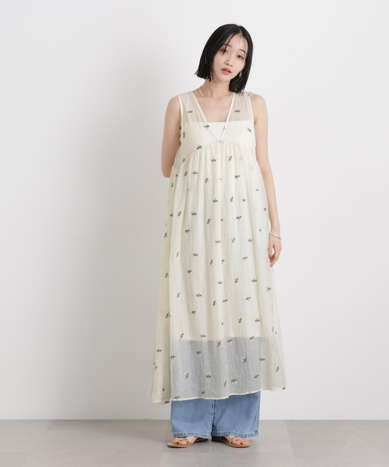 165cm　B:80 W:59 H:85 着用サイズ：F