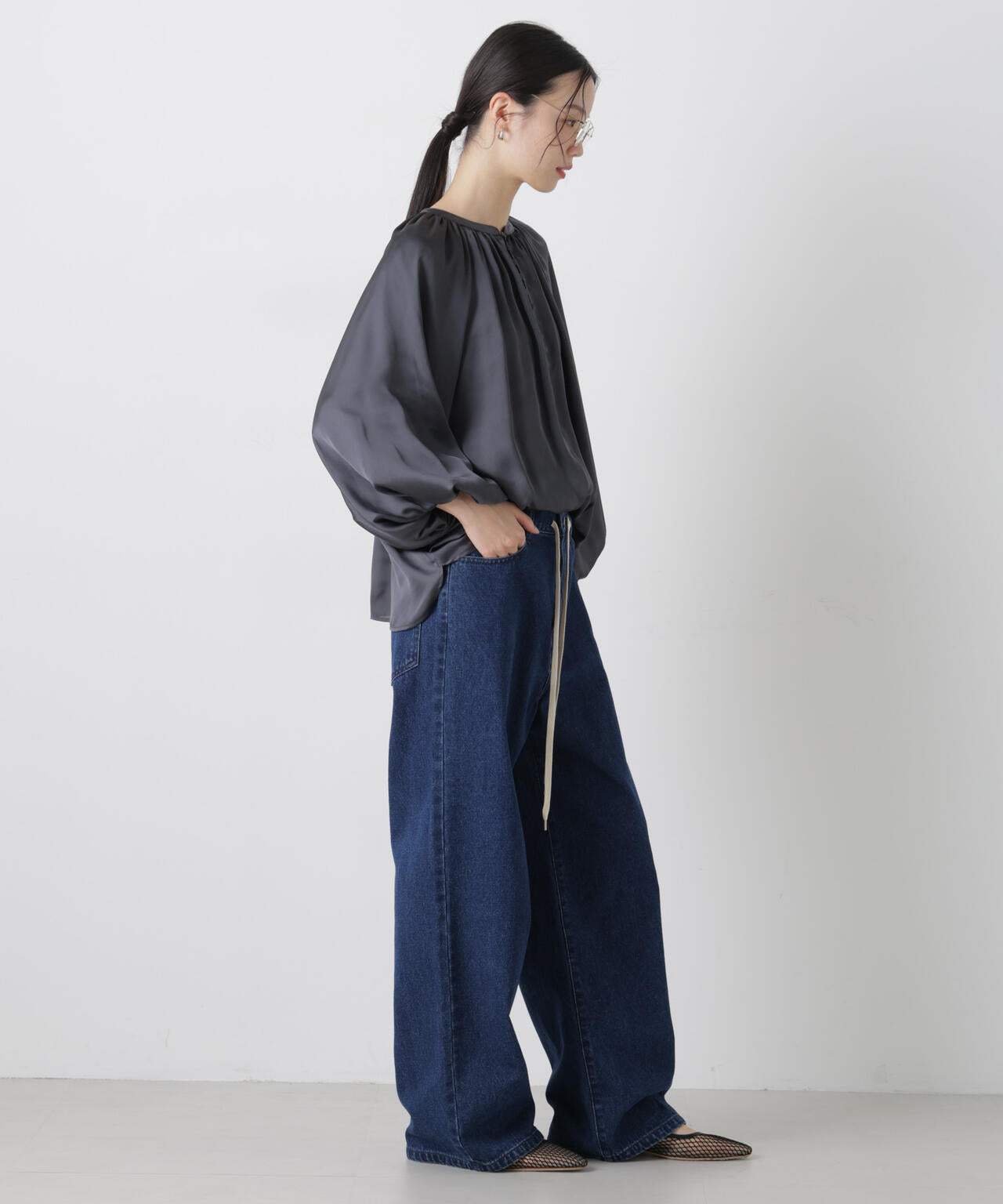 前後2wayサテンボリュームスリーブブラウス 6736120305