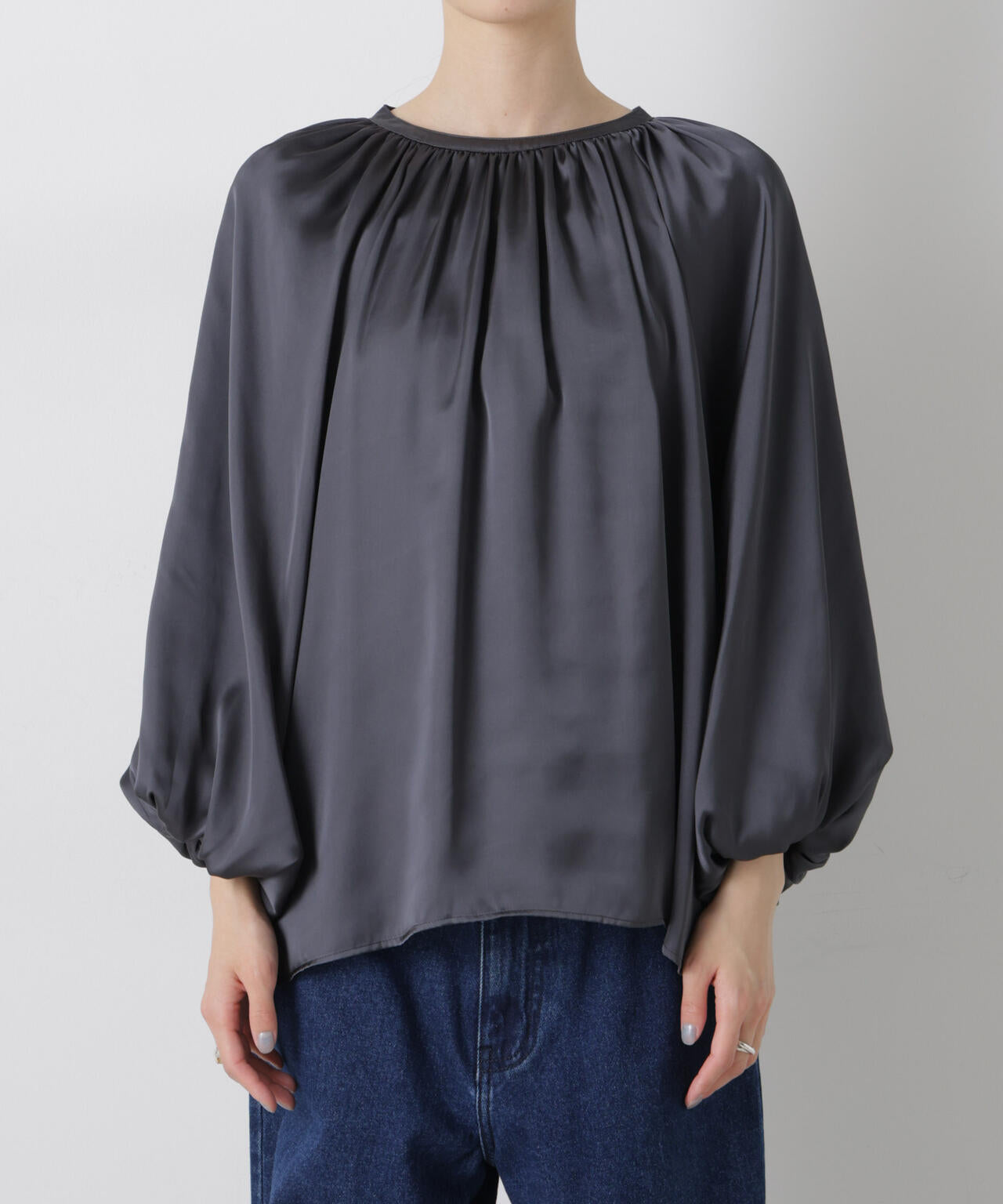 前後2wayサテンボリュームスリーブブラウス 6736120305