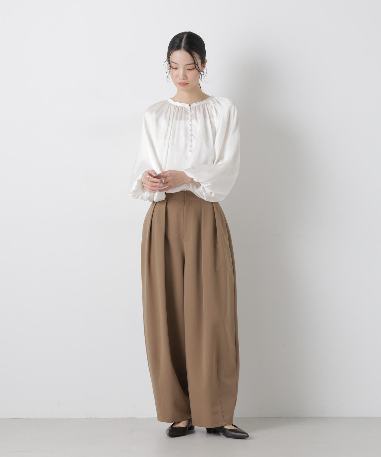 前後2way サテン ボリュームスリーブ ブラウス