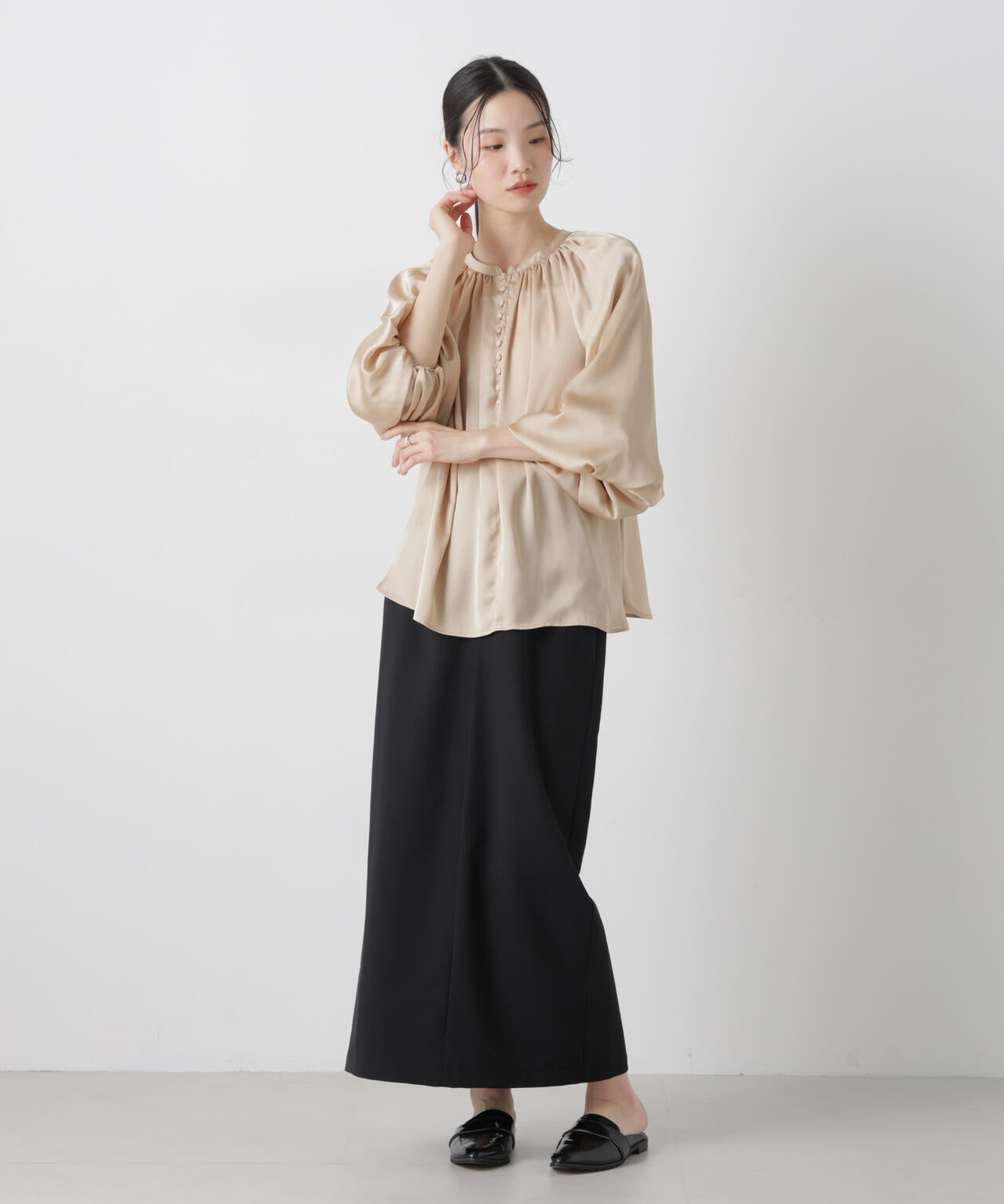 前後2way サテン ボリュームスリーブ ブラウス