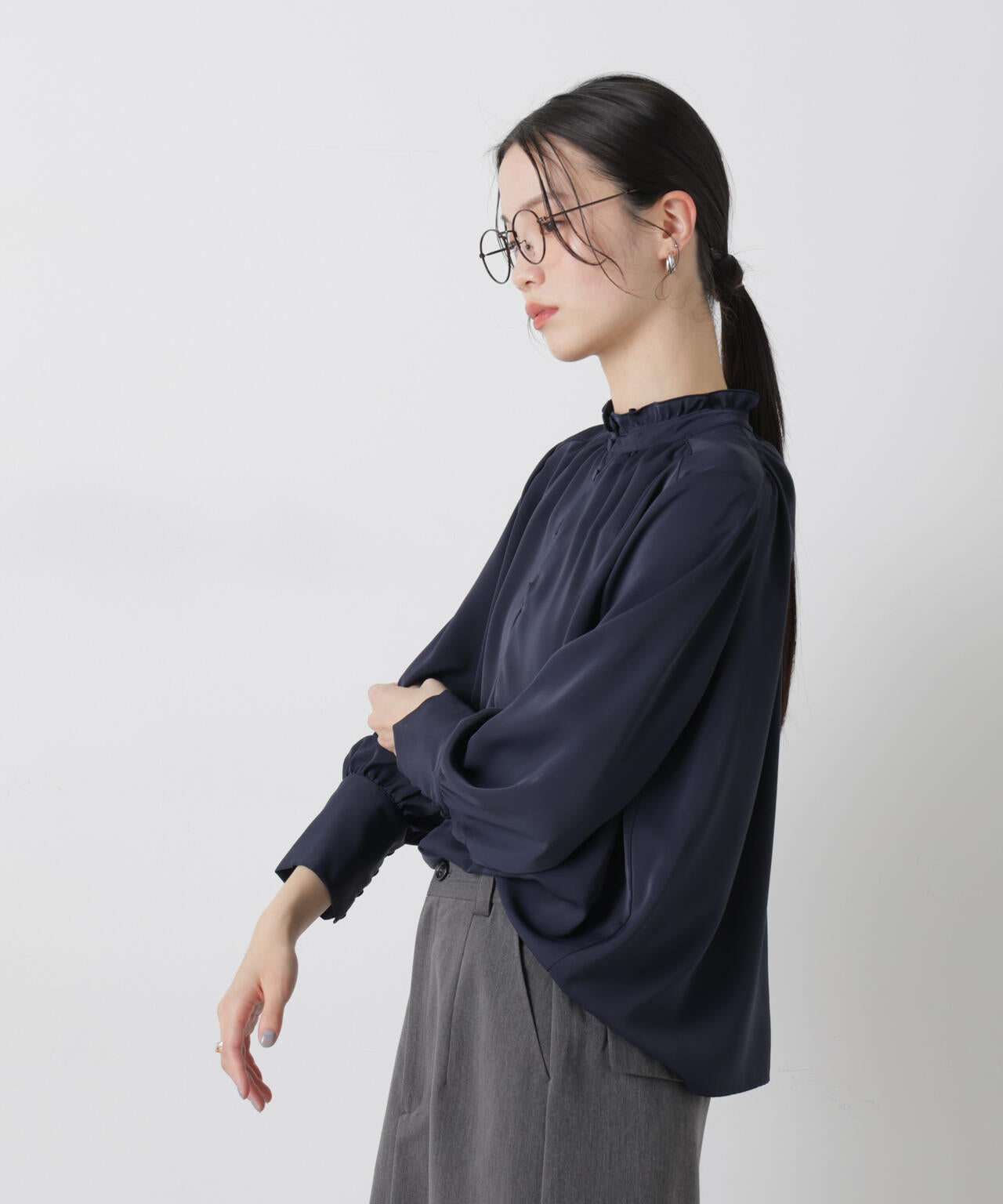 前後2way スタンドカラー ギャザー ブラウス