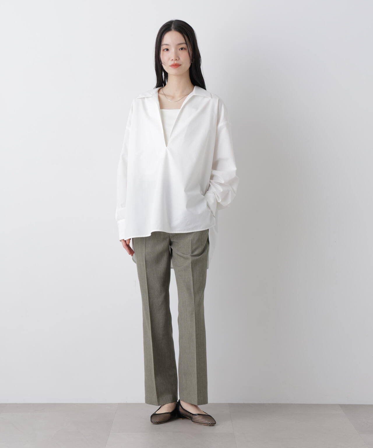 ディープVスキッパープルオーバーシャツ 6736120309