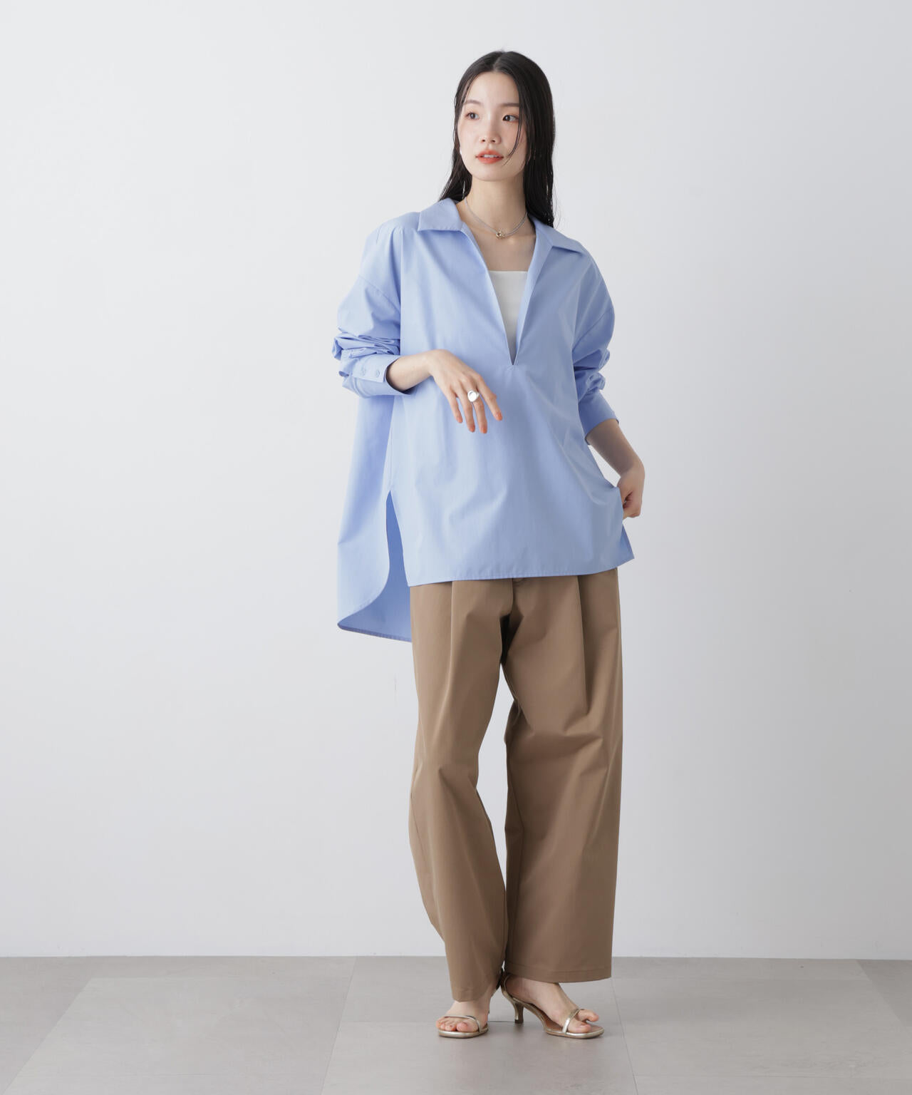 ディープVスキッパープルオーバーシャツ 6736120309