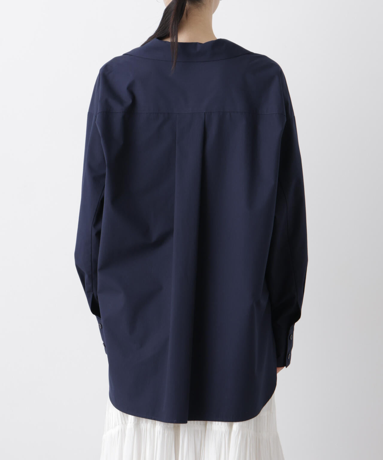 ディープVスキッパープルオーバーシャツ 6736120309