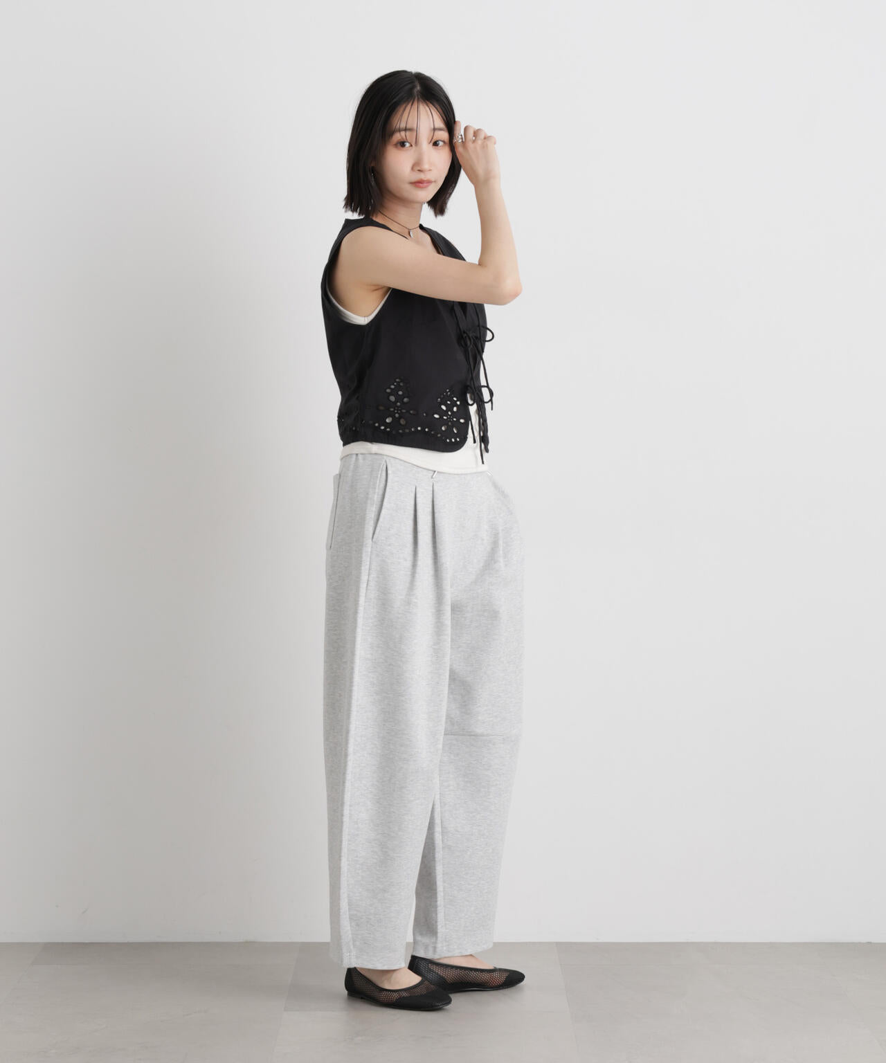 made in INDIA カットワーク エンブロイダリー ジレ ( セットアップ 可 )
