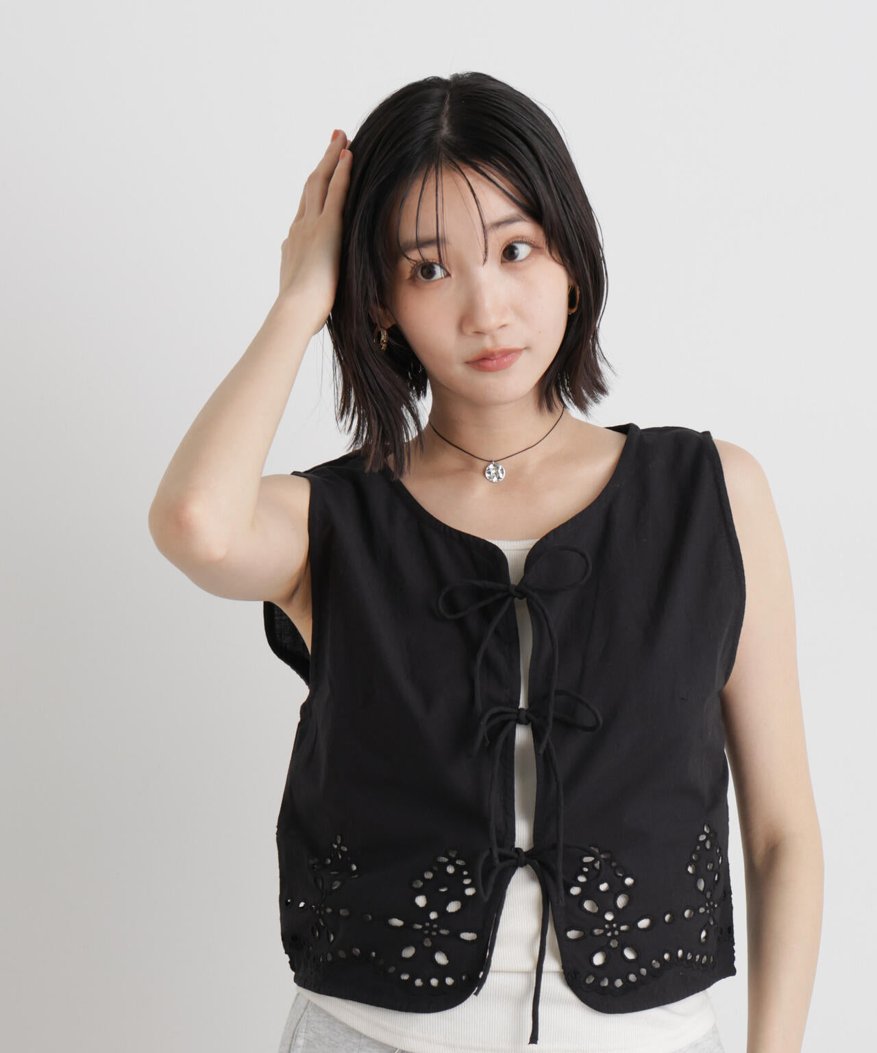 made in INDIA カットワーク エンブロイダリー ジレ ( セットアップ 可 )