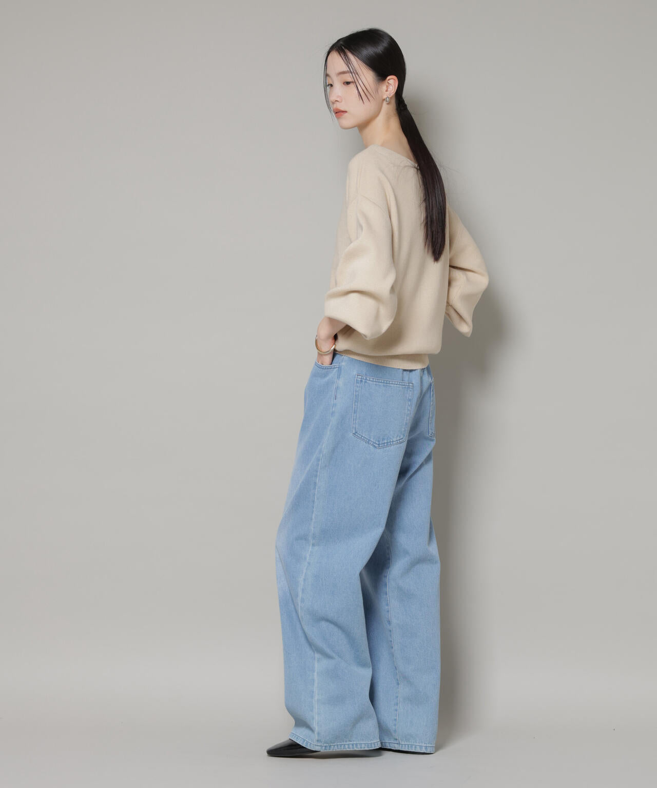 前後2wayセンターパール釦プルオーバーニット 6736122301