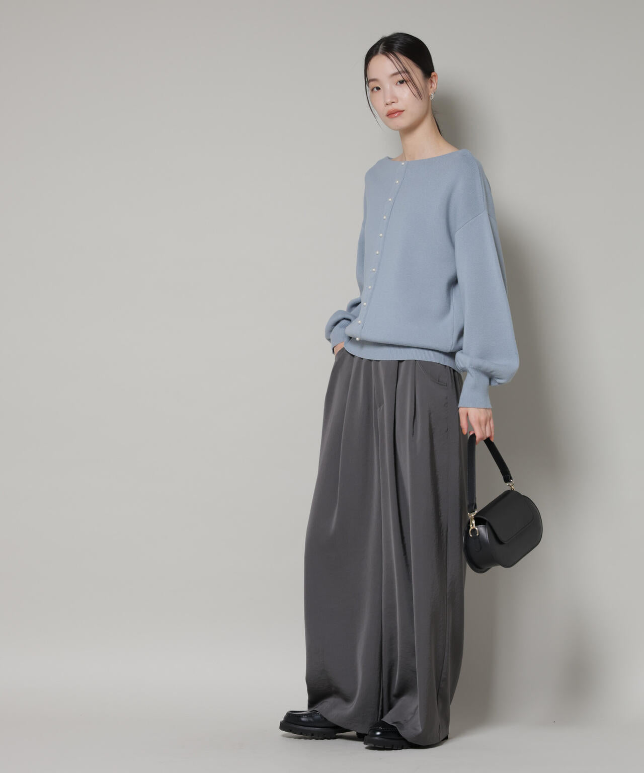 前後2wayセンターパール釦プルオーバーニット 6736122301