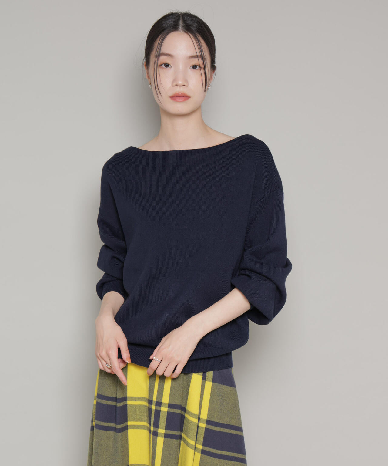 前後2wayセンターパール釦プルオーバーニット 6736122301