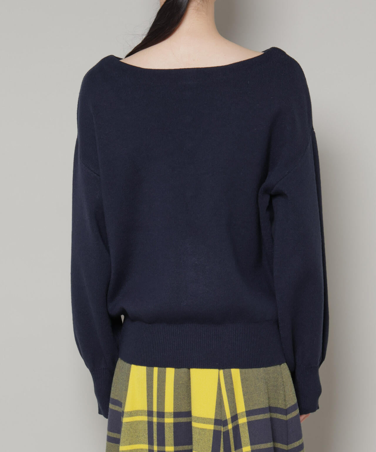 前後2wayセンターパール釦プルオーバーニット 6736122301