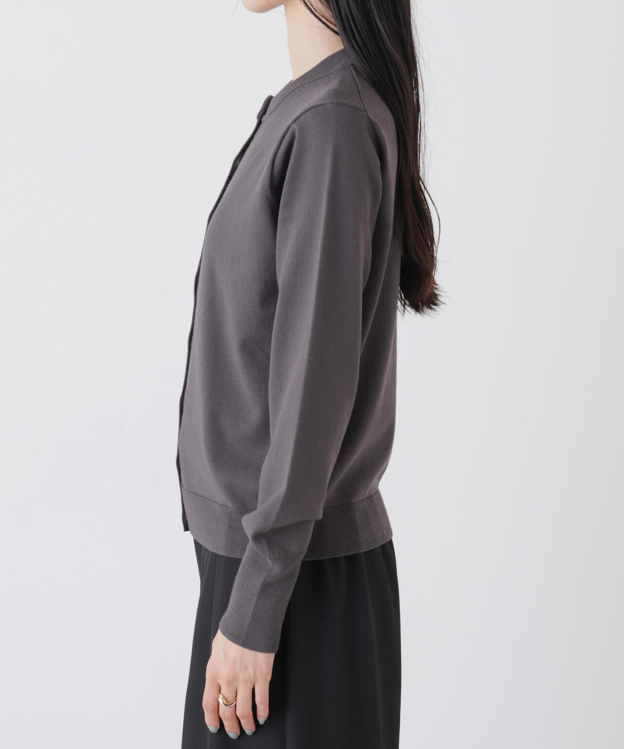 洗濯機洗可バンブーレーヨンニット パールボタンカーディガン 6736122310