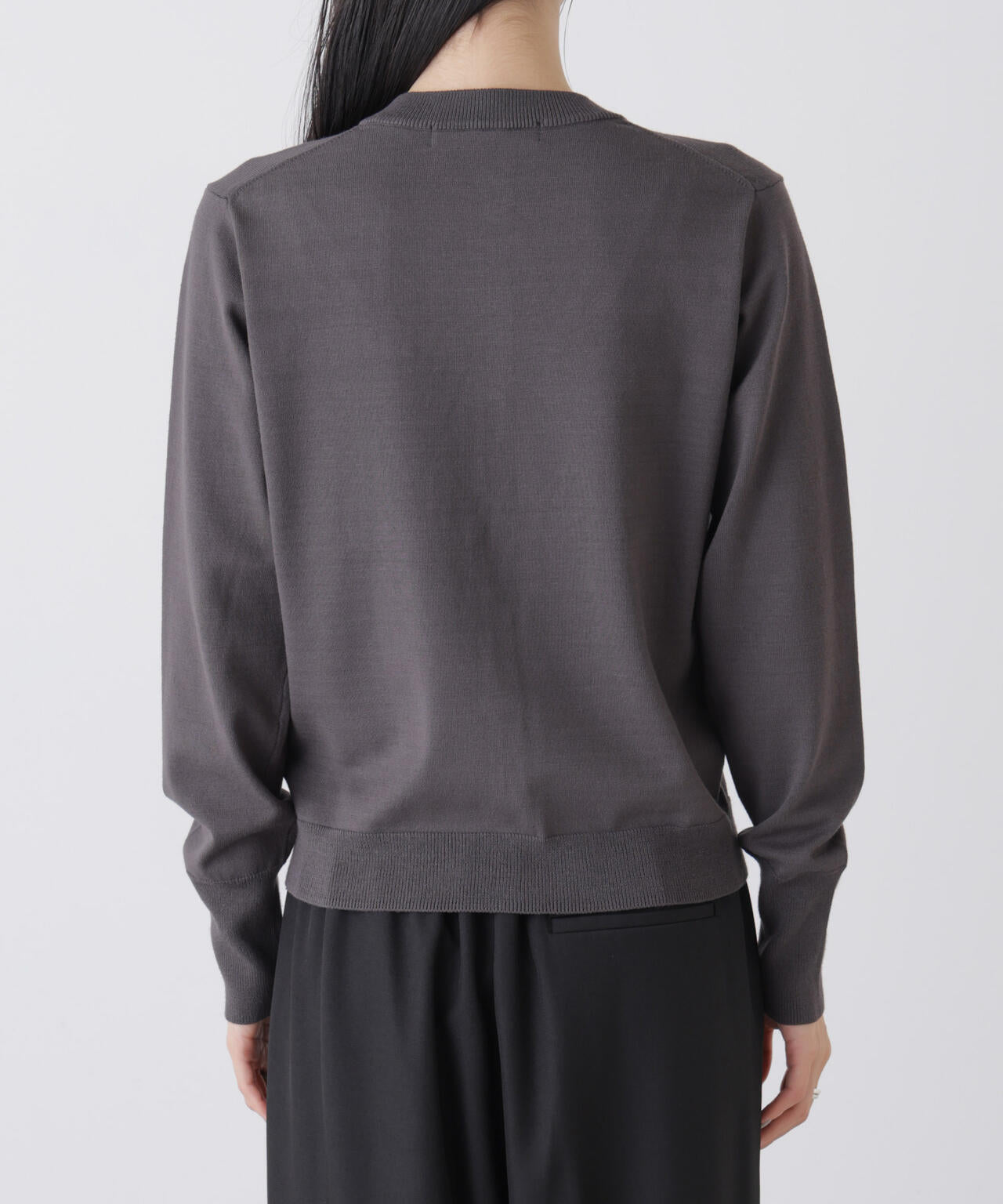 洗濯機洗可バンブーレーヨンニット パールボタンカーディガン 6736122310