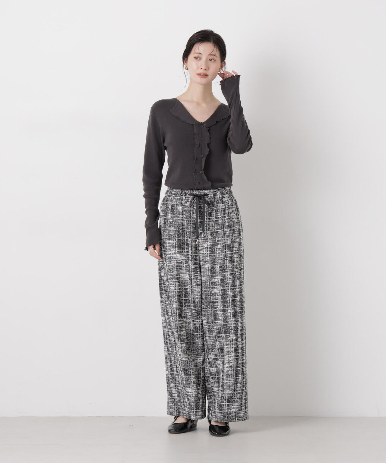 self portrait フリル　ニット　トップス self-portrait Textured Knit Top in White | REVOLVE