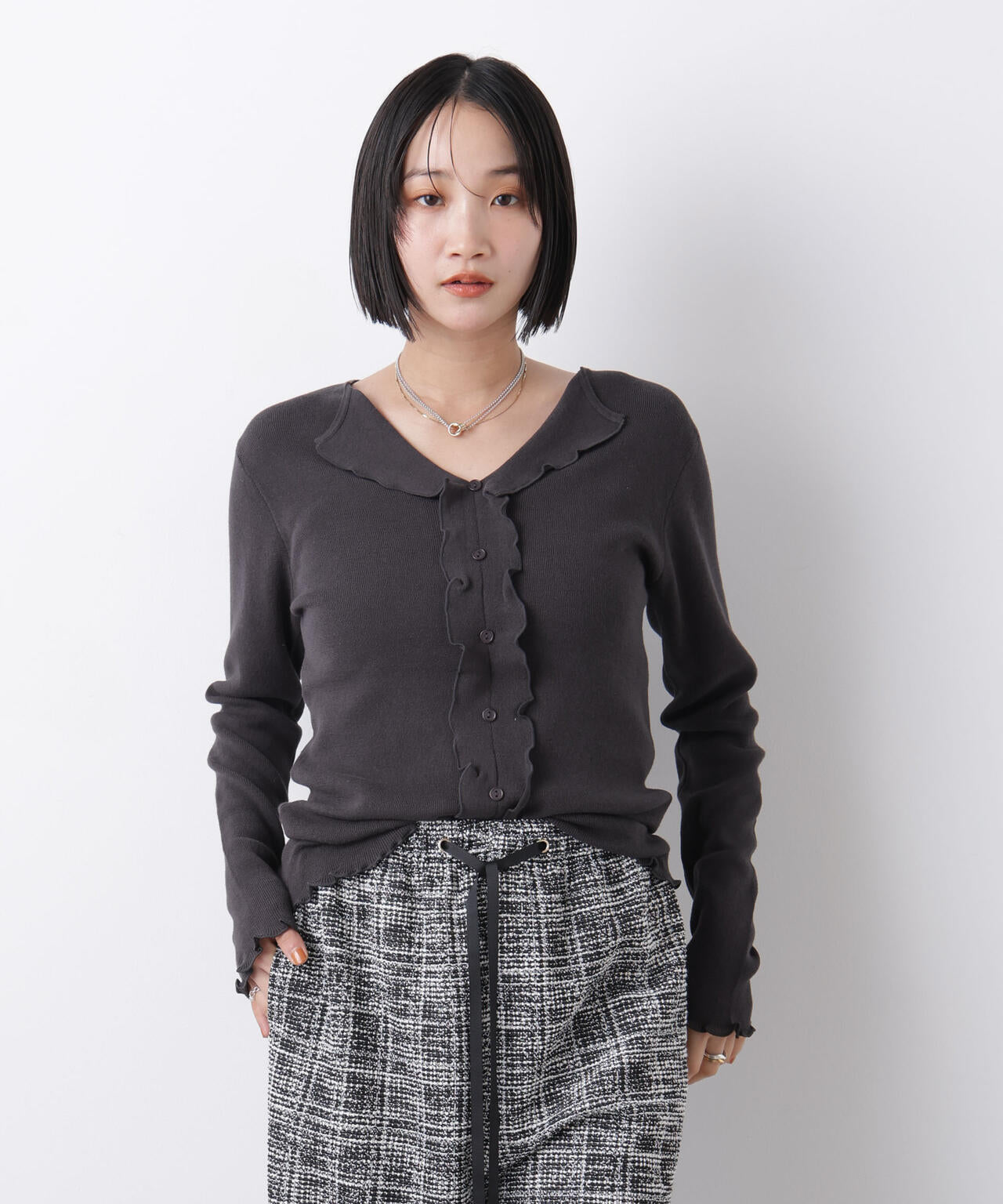 フロントフリルニットトップス