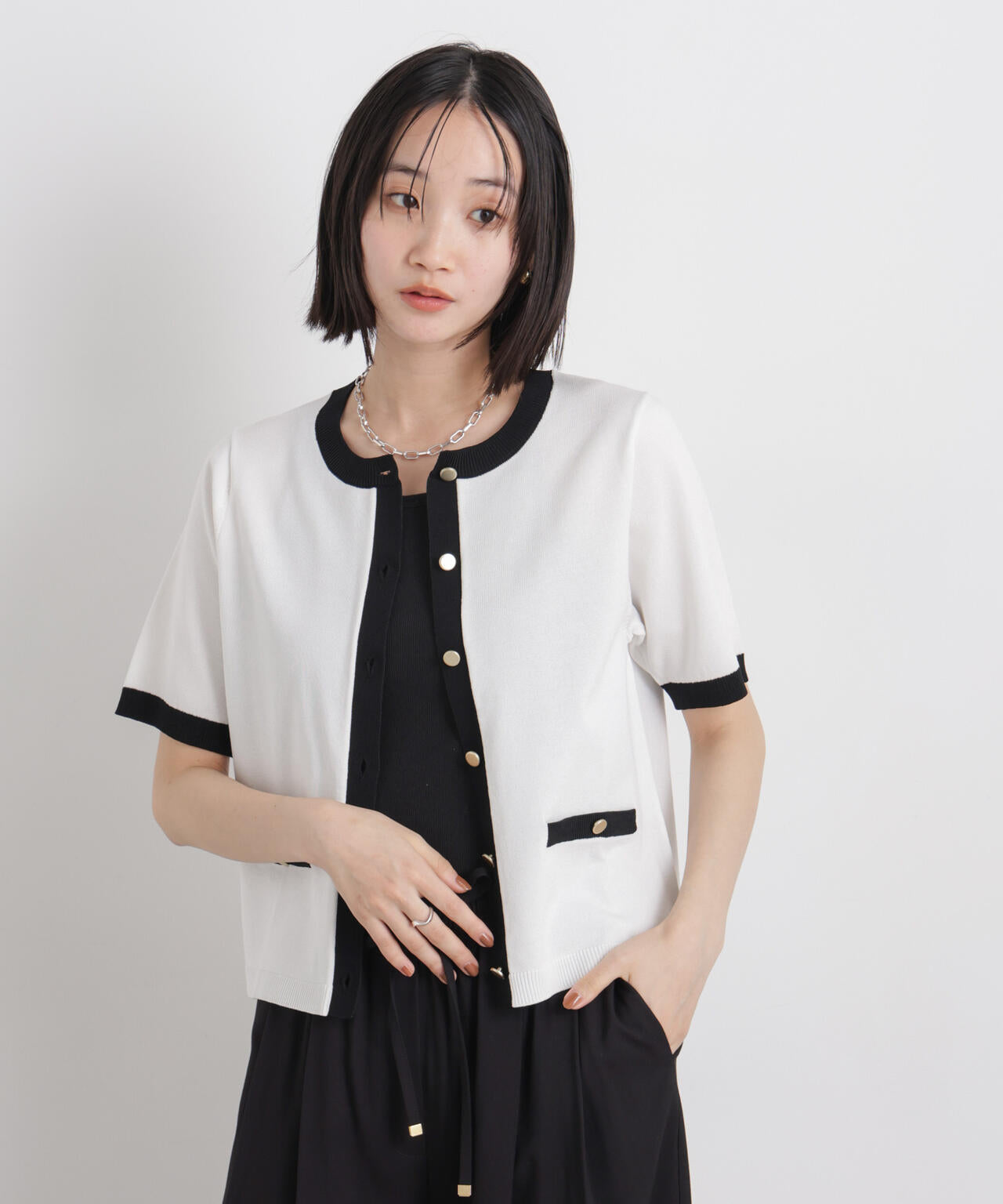 165cm　B:80 W:59 H:85 着用サイズ：F