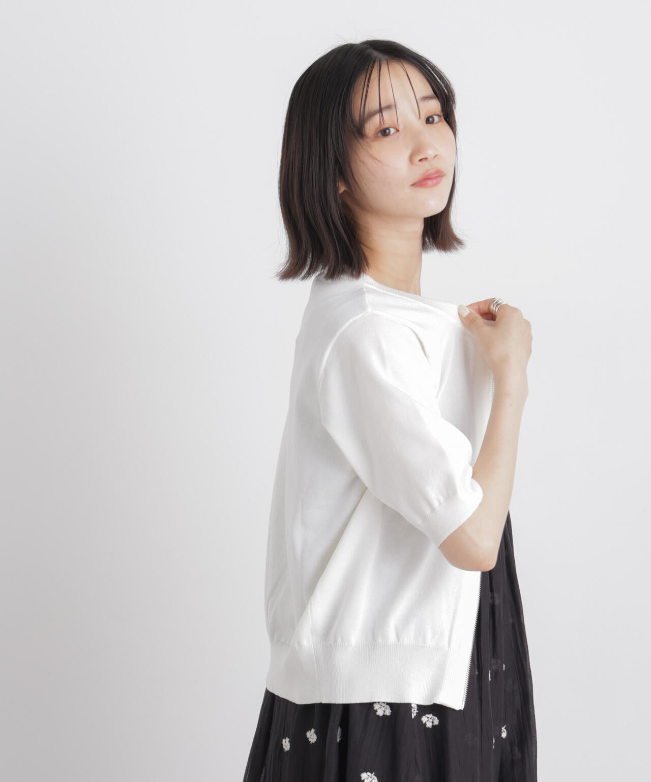 SANDREWS ホワイト ジップアップセーター M ジップアップ サマーニット クルー トップス