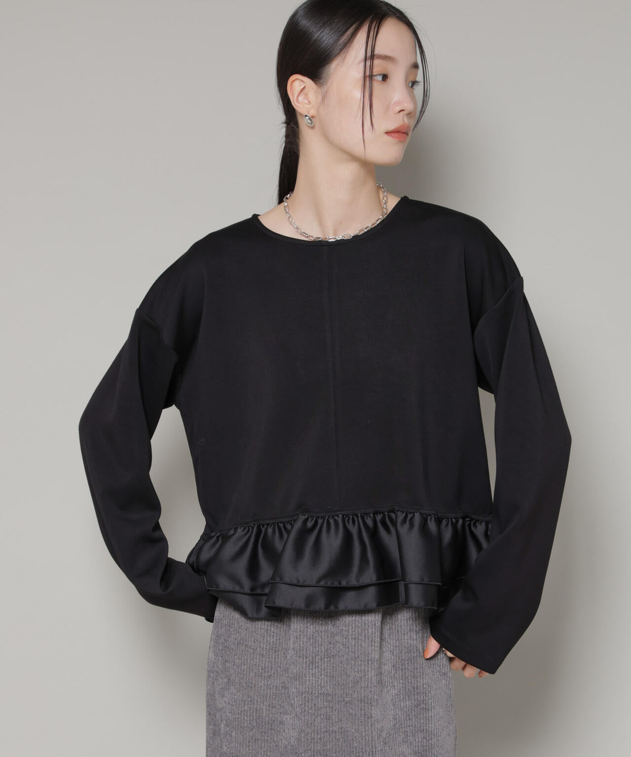 ダンボール カット サテン ペプラム トップス