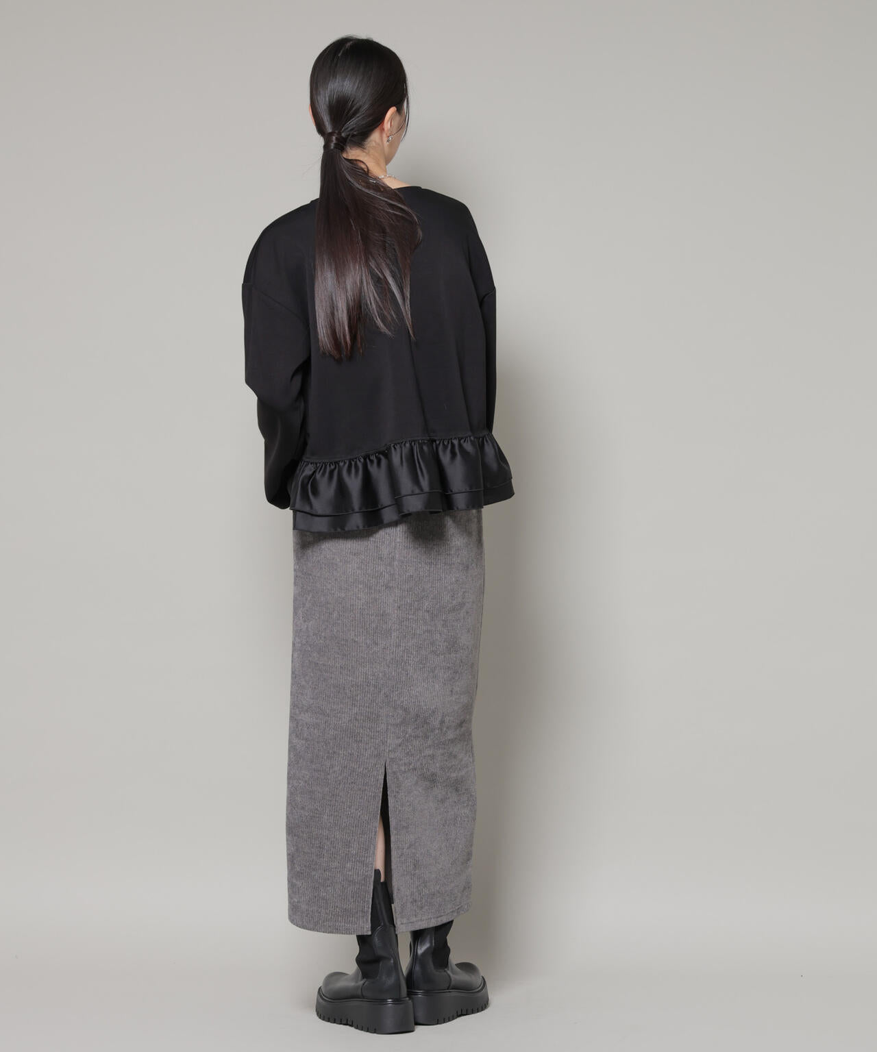 ダンボールカットサテンペプラムトップス 6736123300