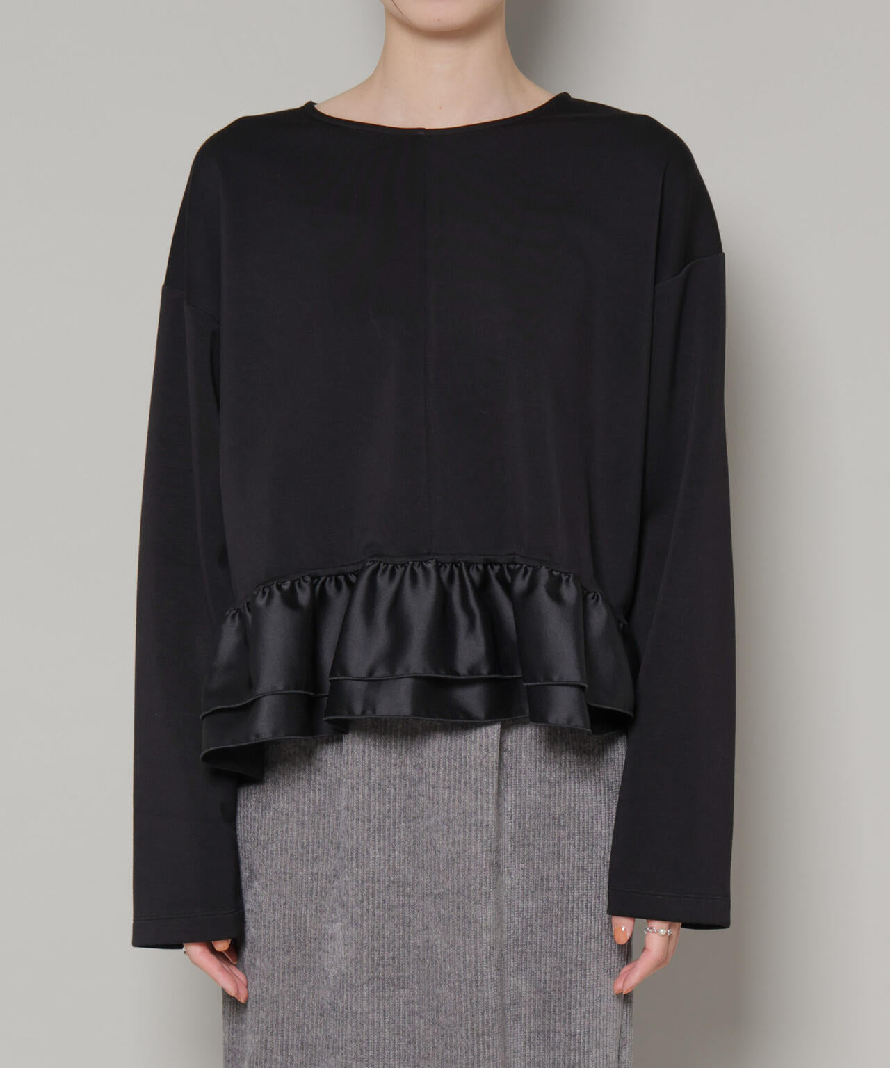 ダンボールカットサテンペプラムトップス 6736123300