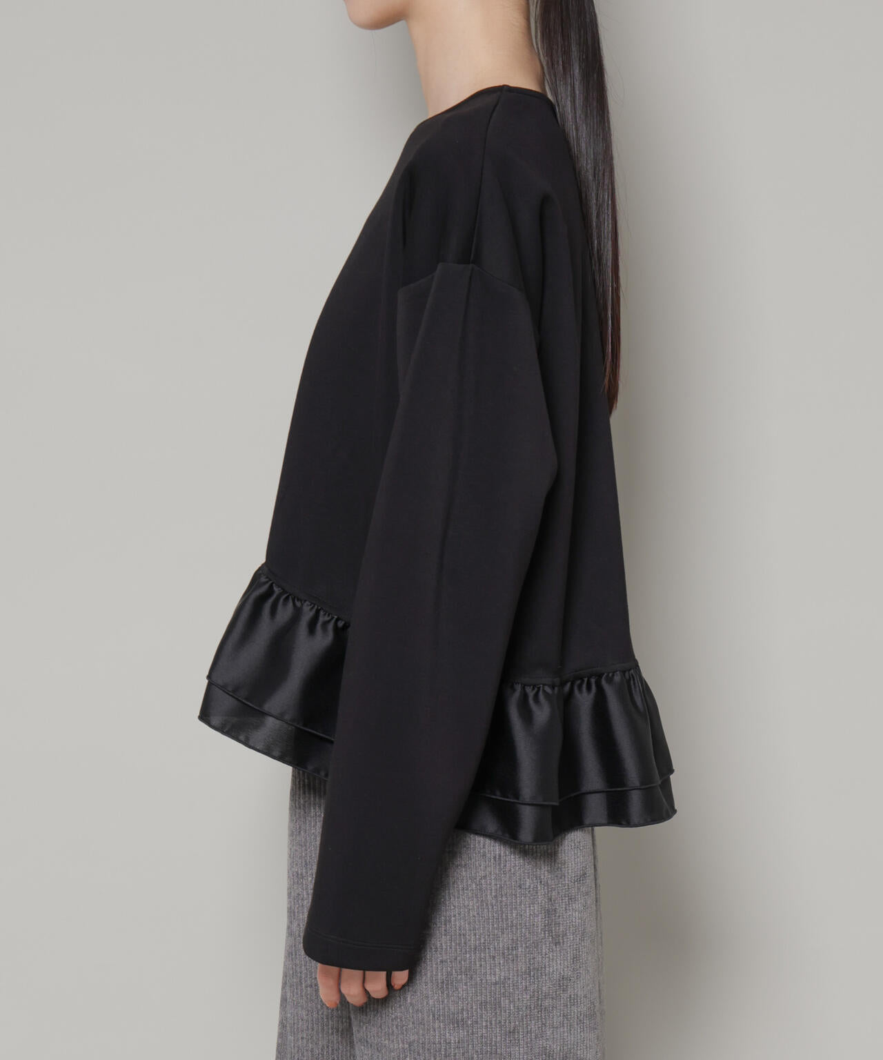 ダンボールカットサテンペプラムトップス 6736123300