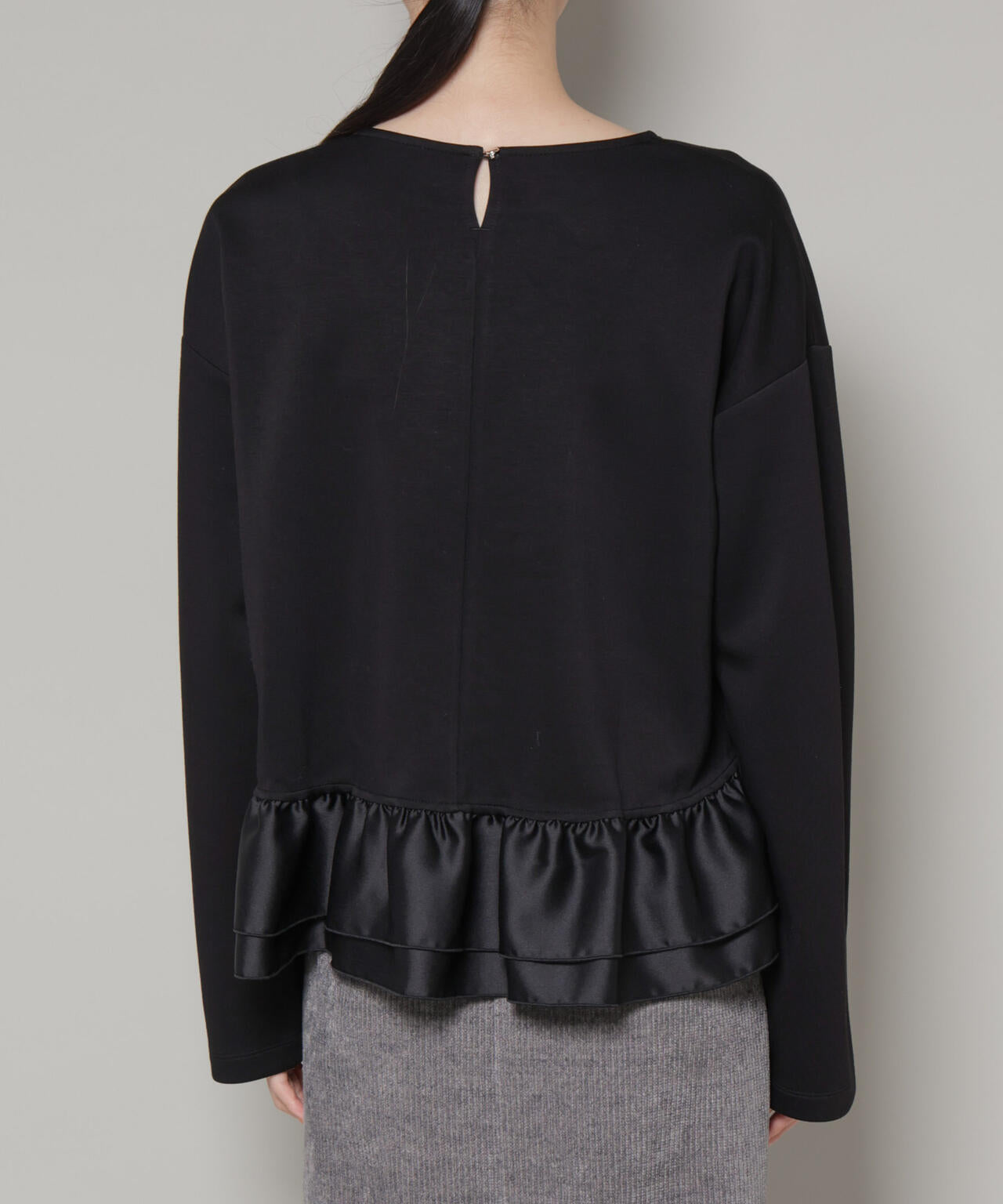 ダンボールカットサテンペプラムトップス 6736123300