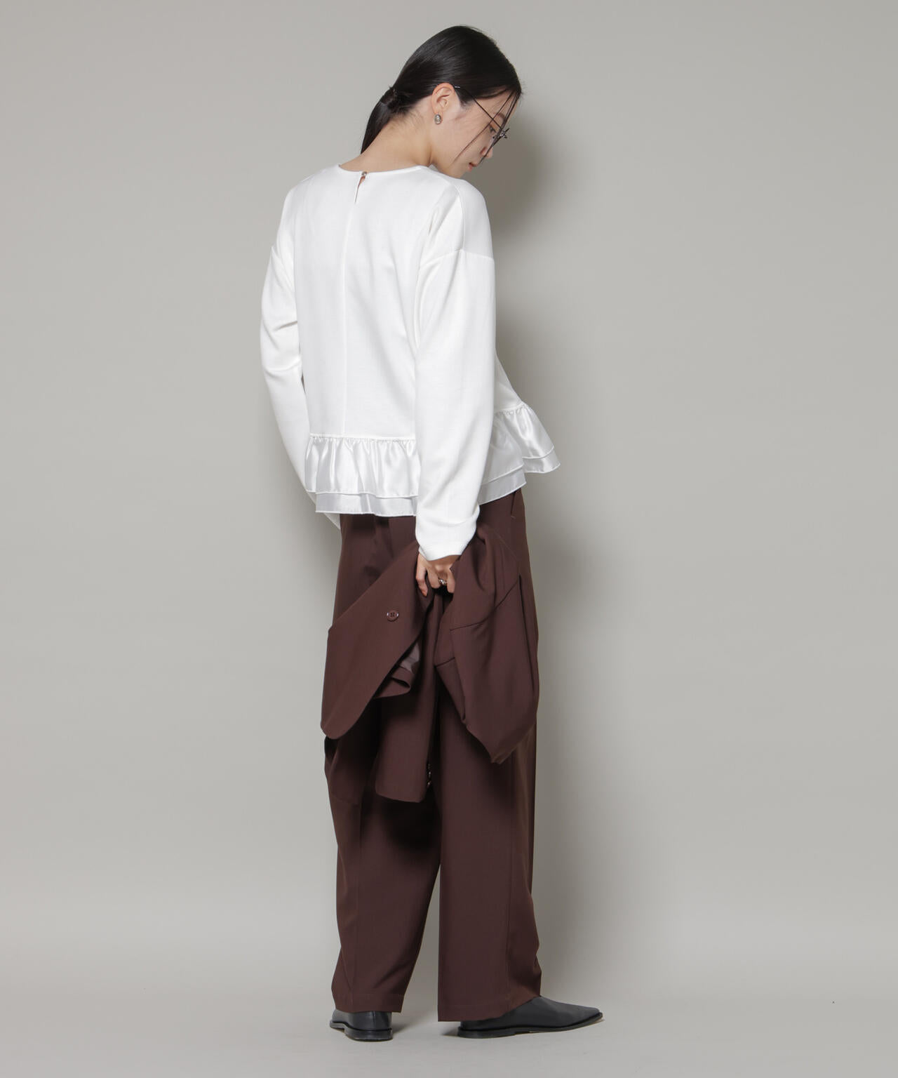 ダンボールカットサテンペプラムトップス 6736123300