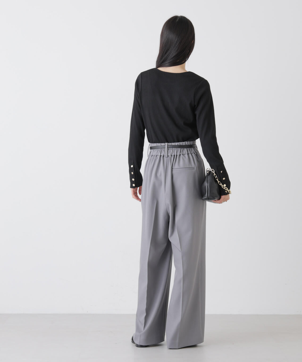 メタルボタンスリーブクルーネックリブカットトップス 6736123306