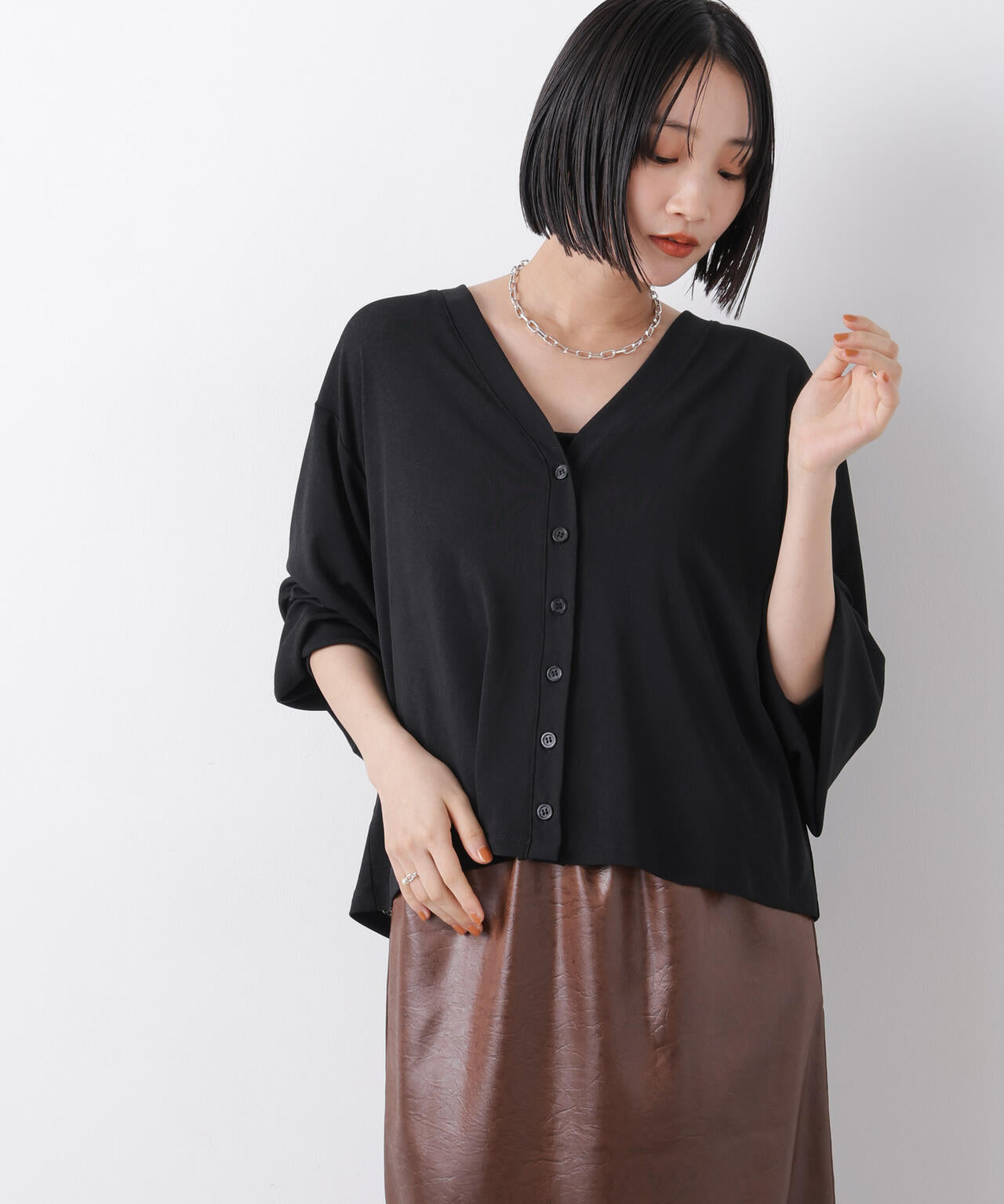 シアーカットVネックカーディガン 6736123307