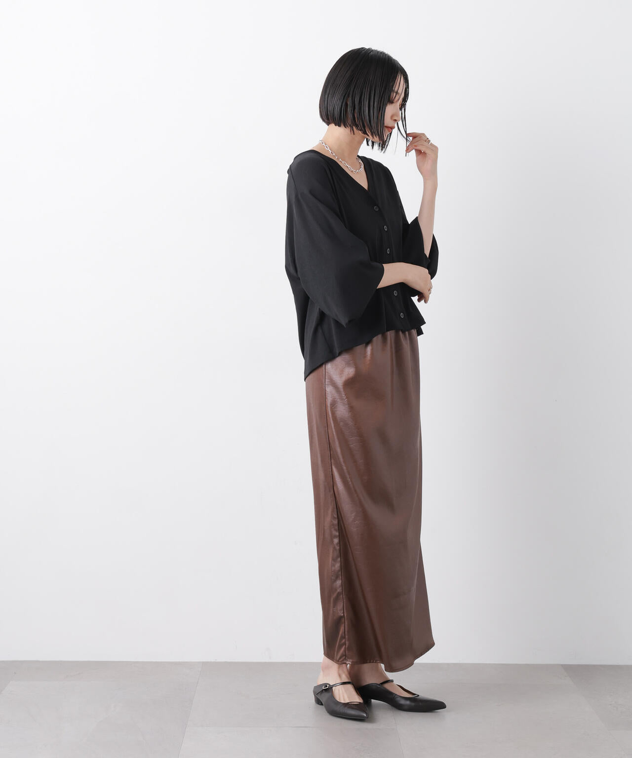 シアーカットVネックカーディガン 6736123307