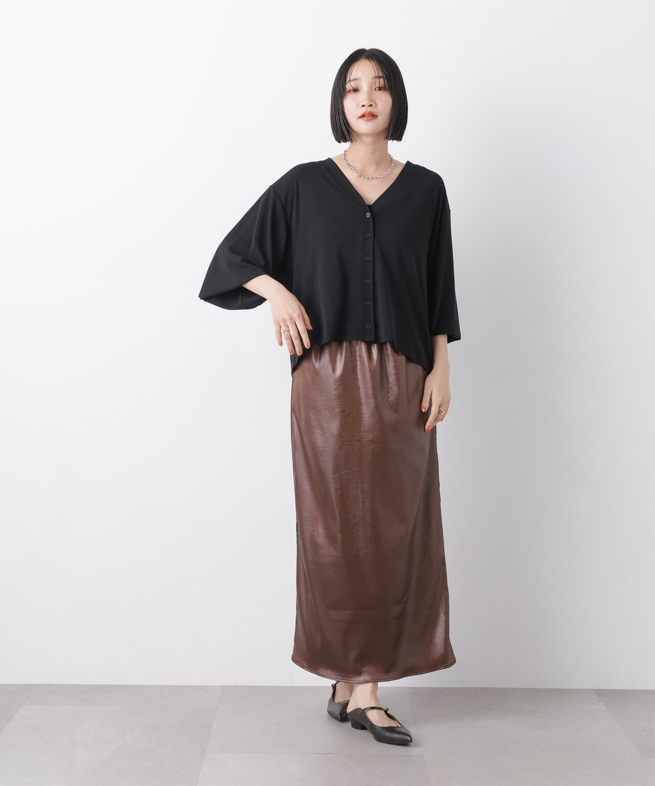 シアーカットVネックカーディガン 6736123307